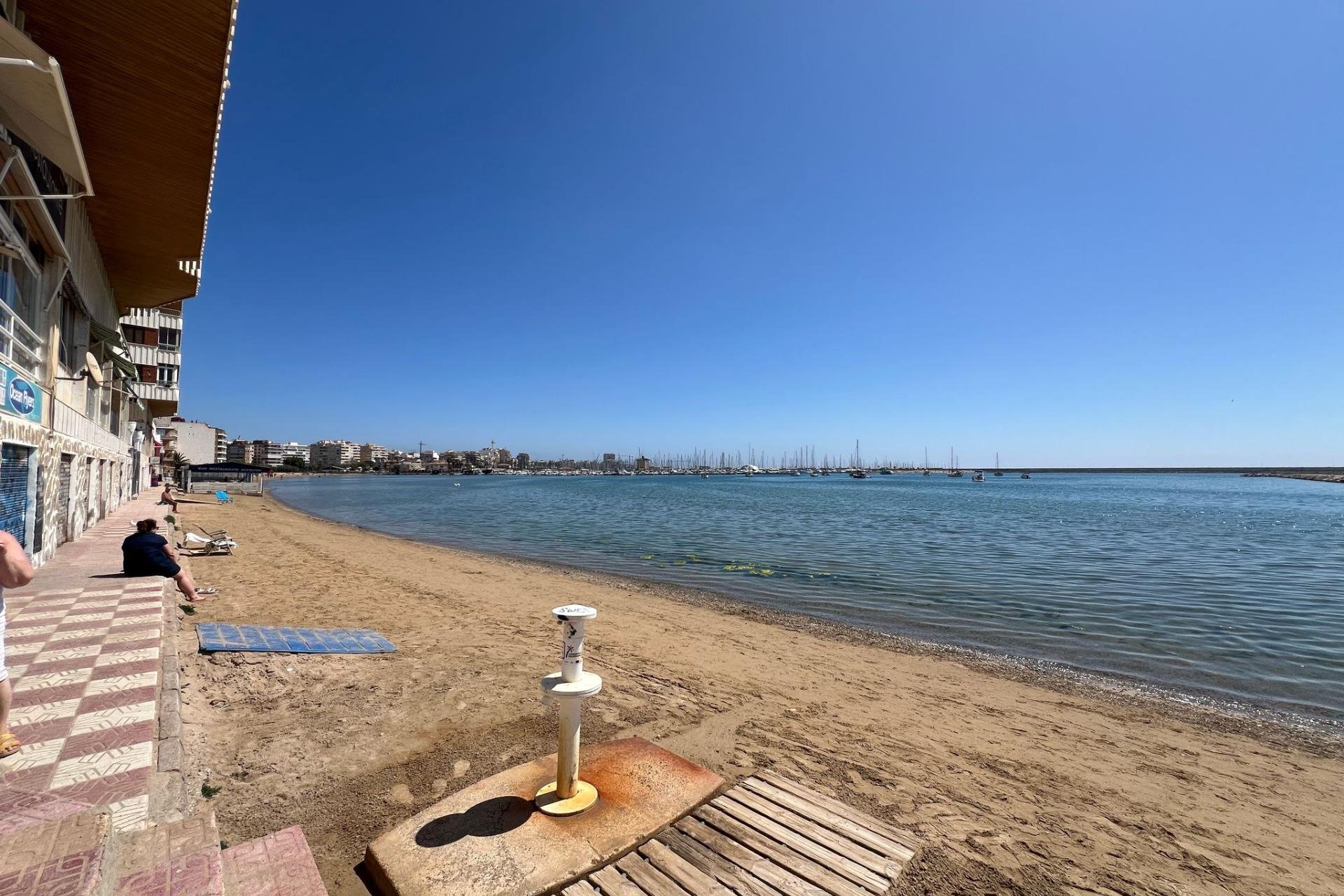 Segunda mano - Apartamento -
Torrevieja - El Acequión - Los Náufragos