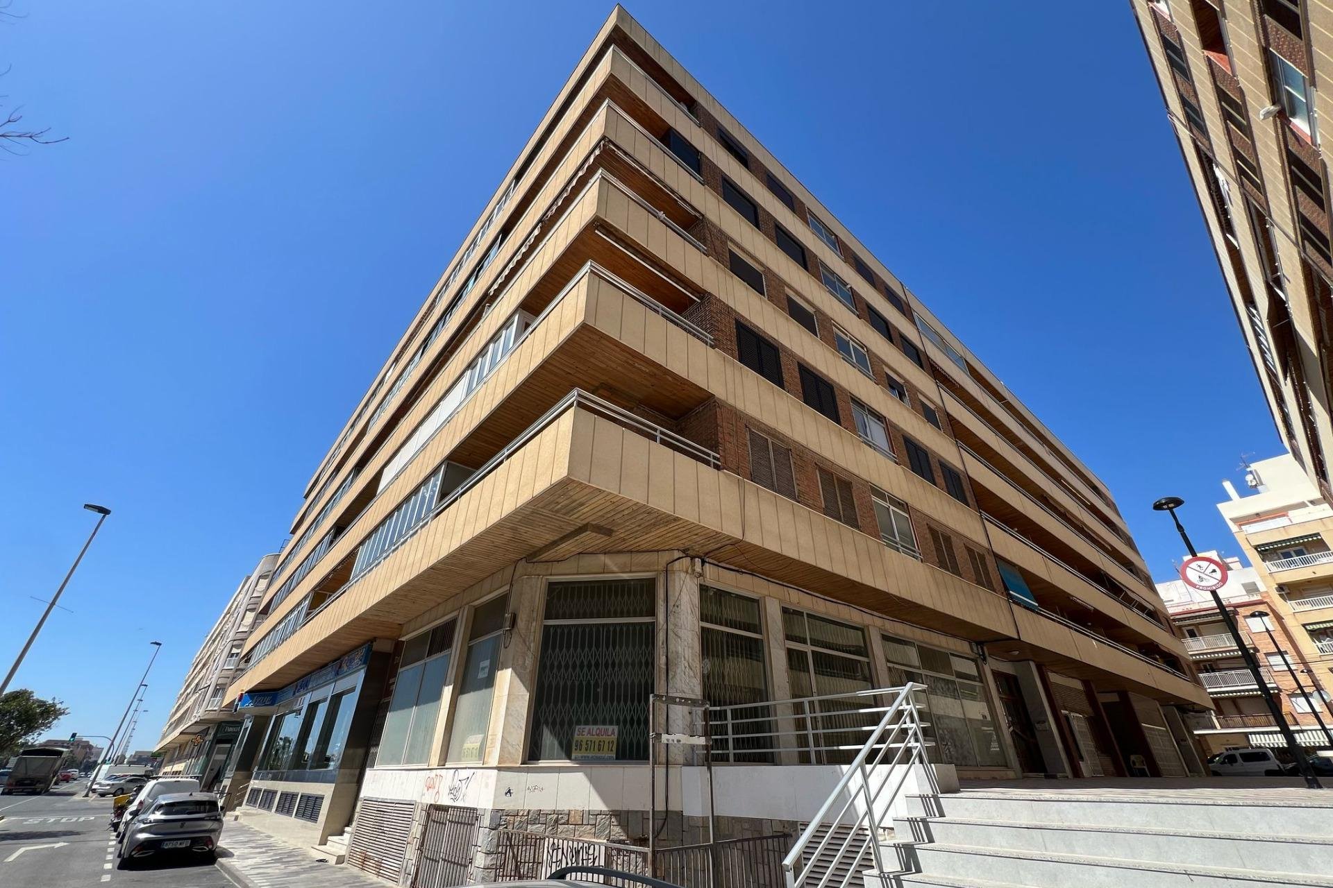 Segunda mano - Apartamento -
Torrevieja - El Acequión - Los Náufragos