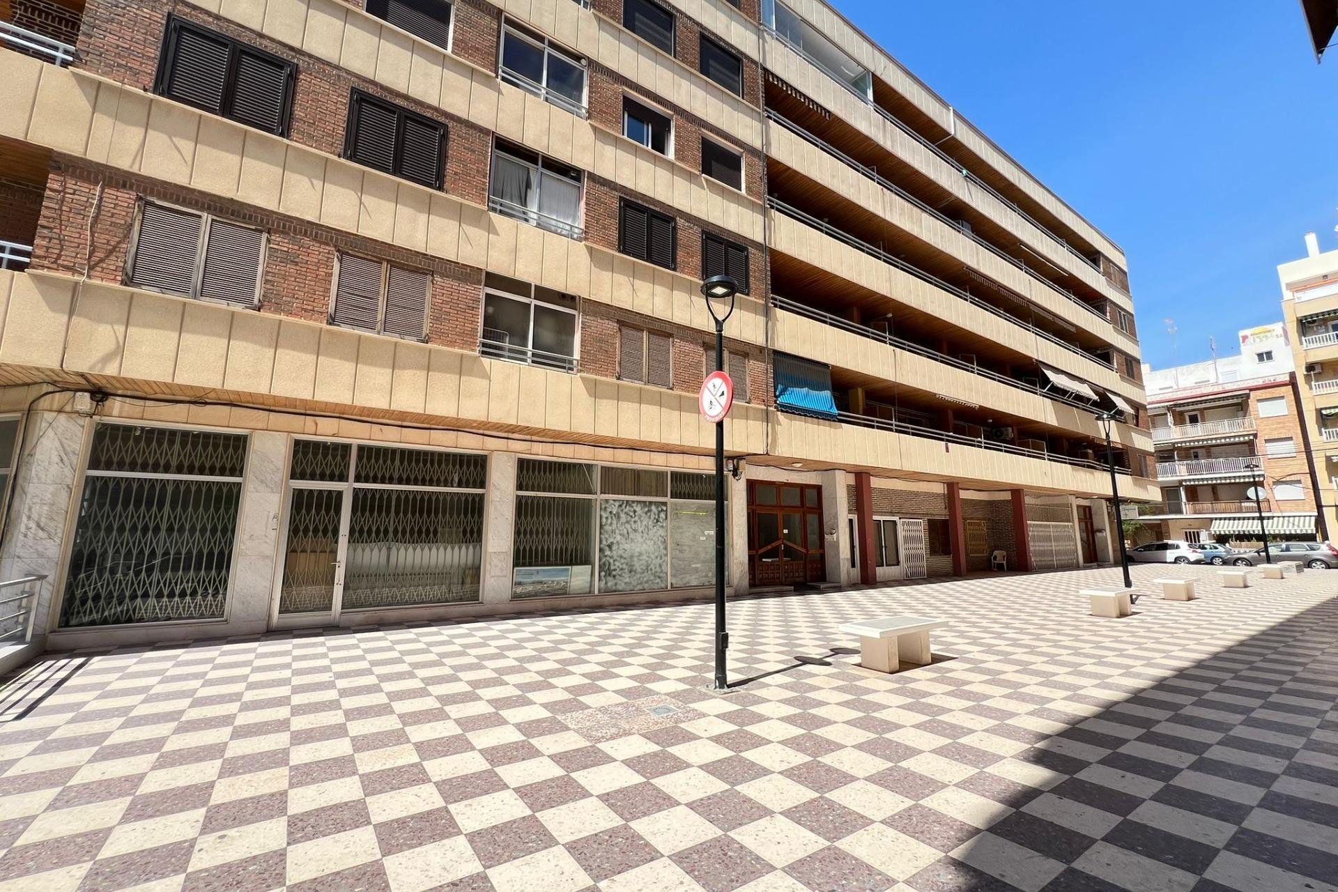 Segunda mano - Apartamento -
Torrevieja - El Acequión - Los Náufragos
