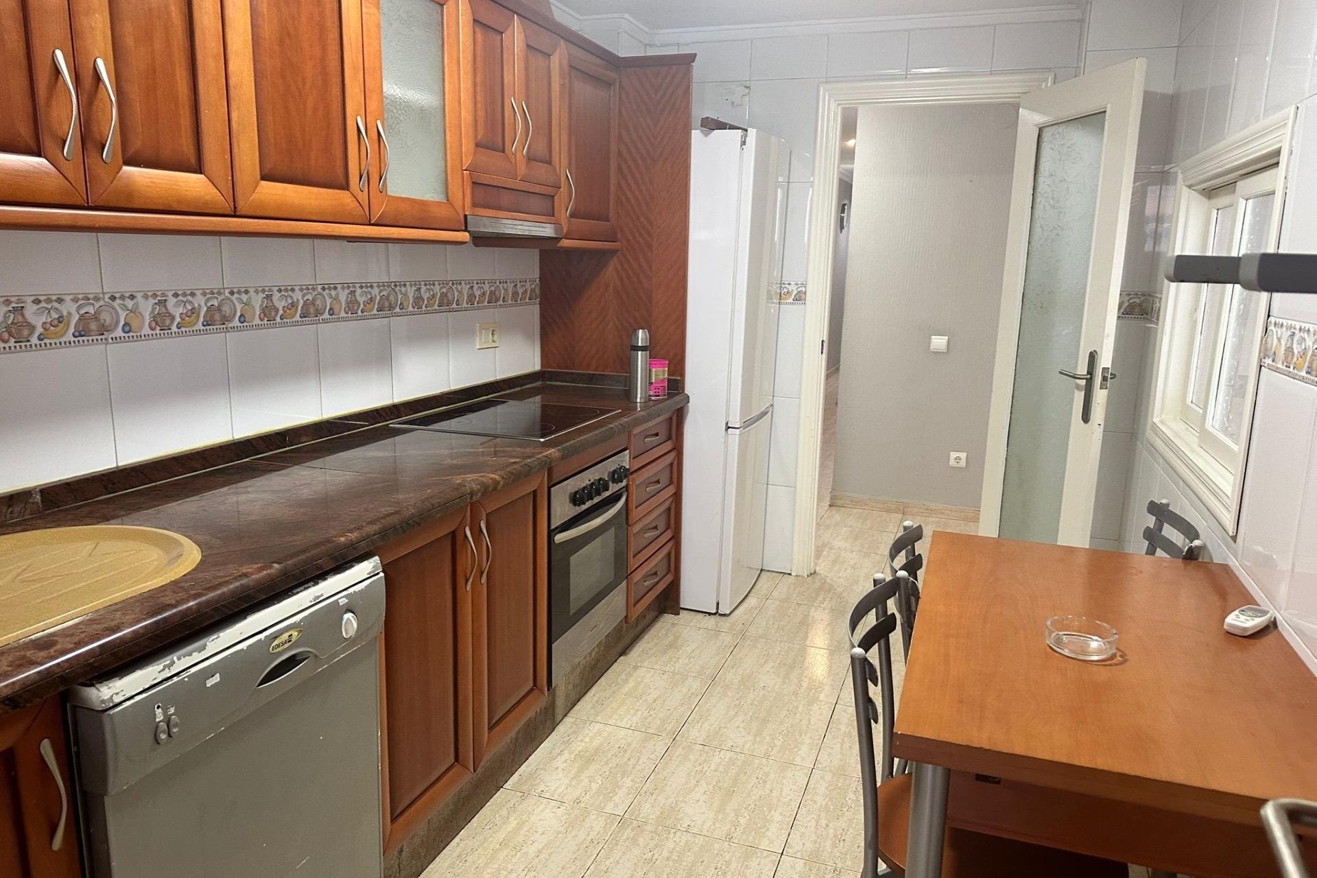 Segunda mano - Apartamento -
Torrevieja - El Acequión - Los Náufragos