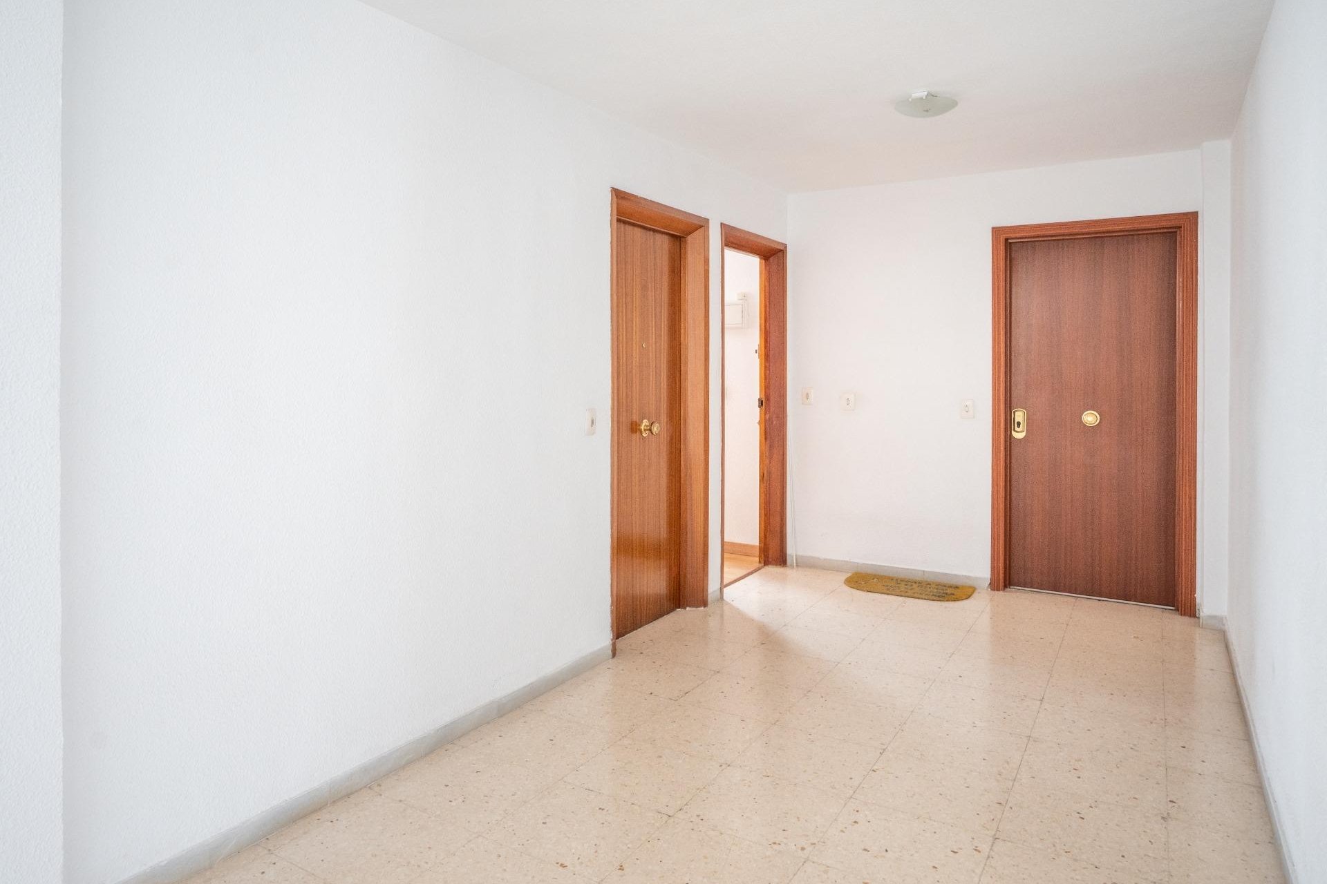 Segunda mano - Apartamento -
Torrevieja - El Acequión - Los Náufragos