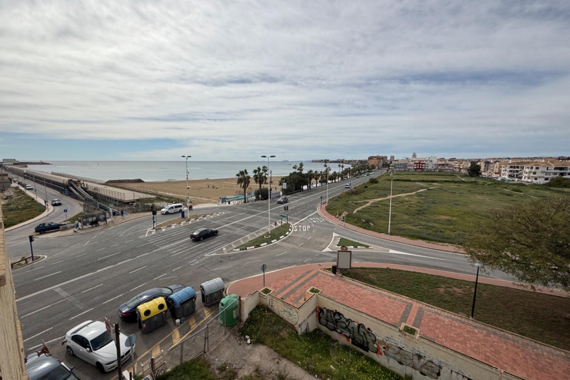Segunda mano - Apartamento -
Torrevieja - El Acequión - Los Náufragos