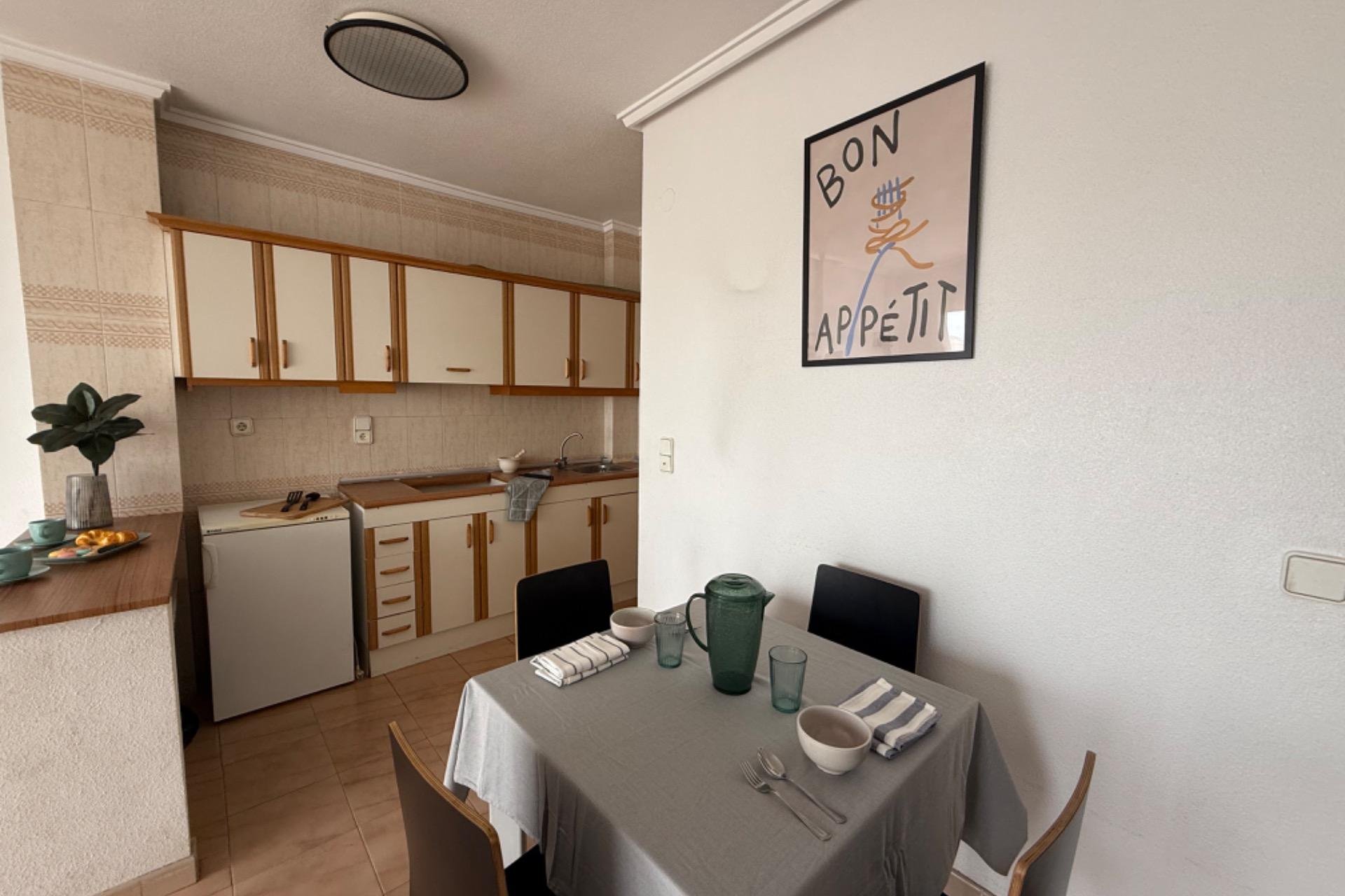 Segunda mano - Apartamento -
Torrevieja - El Acequión - Los Náufragos