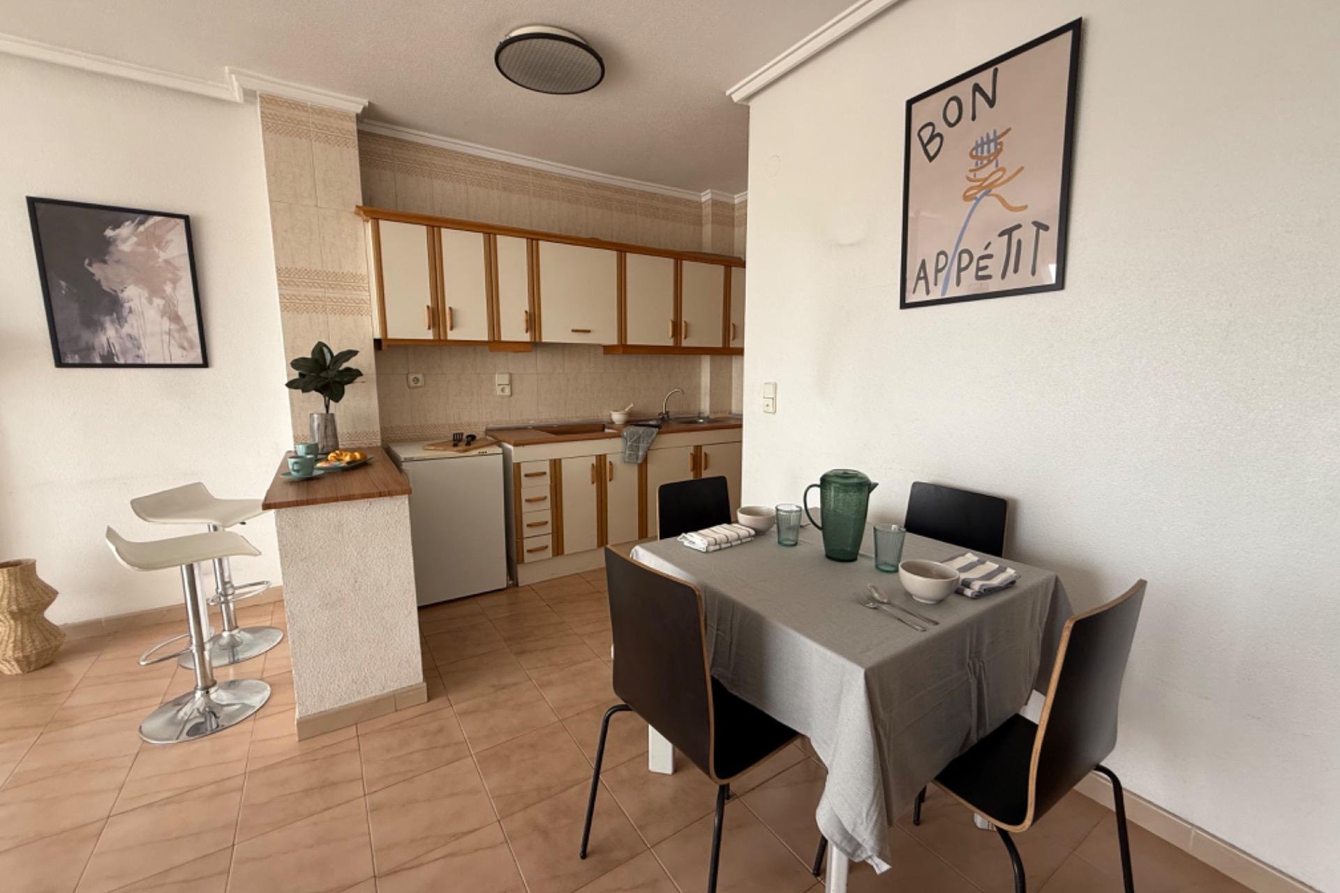 Segunda mano - Apartamento -
Torrevieja - El Acequión - Los Náufragos