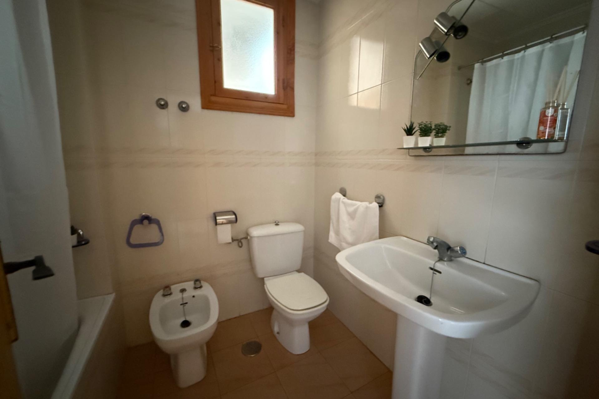 Segunda mano - Apartamento -
Torrevieja - El Acequión - Los Náufragos