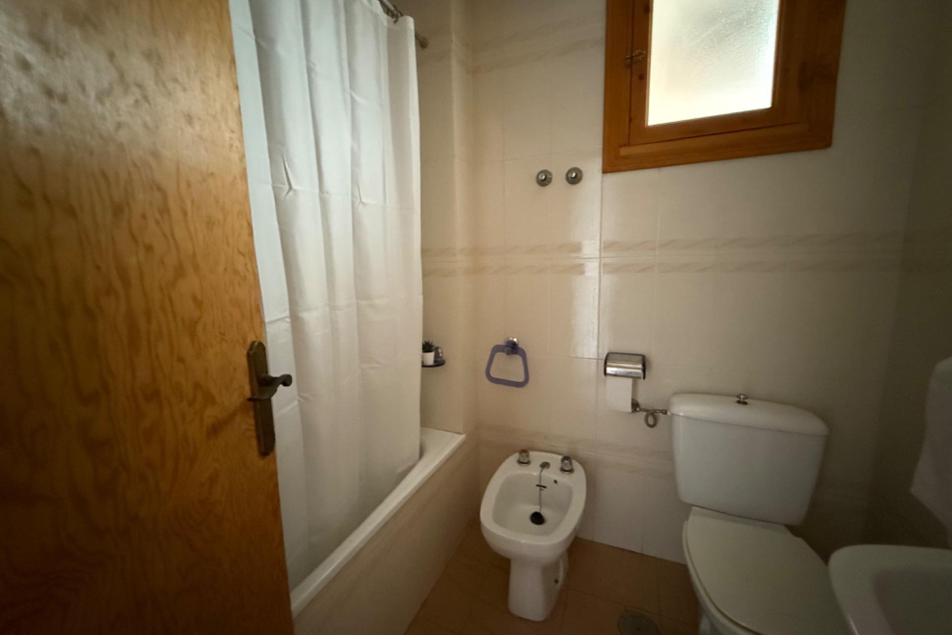 Segunda mano - Apartamento -
Torrevieja - El Acequión - Los Náufragos