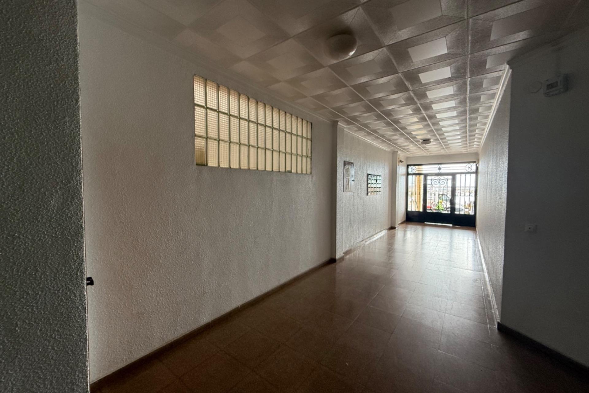 Segunda mano - Apartamento -
Torrevieja - El Acequión - Los Náufragos
