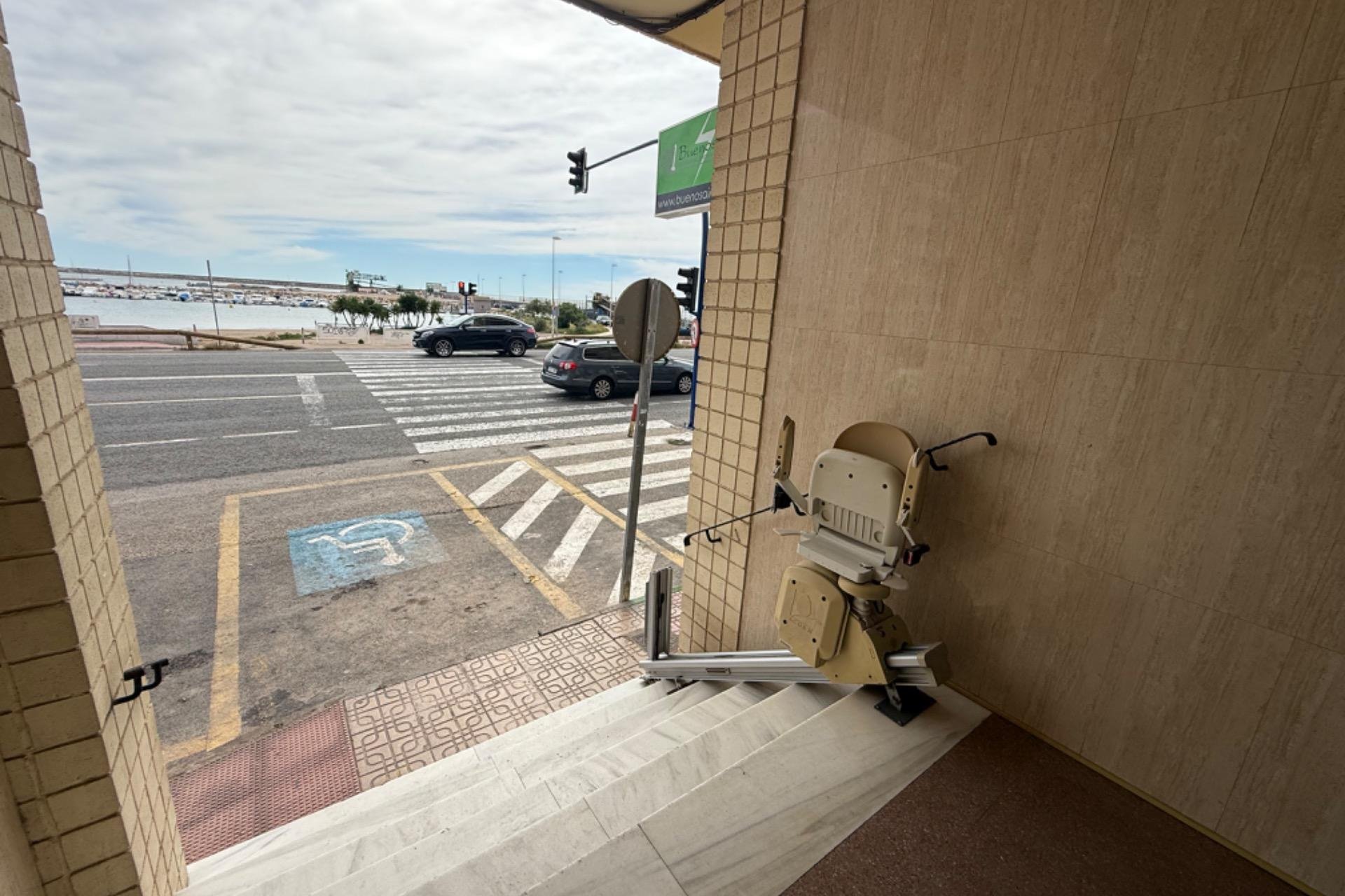 Segunda mano - Apartamento -
Torrevieja - El Acequión - Los Náufragos