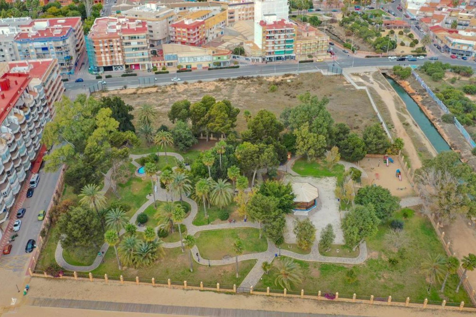 Segunda mano - Apartamento -
Torrevieja - El Acequión - Los Náufragos