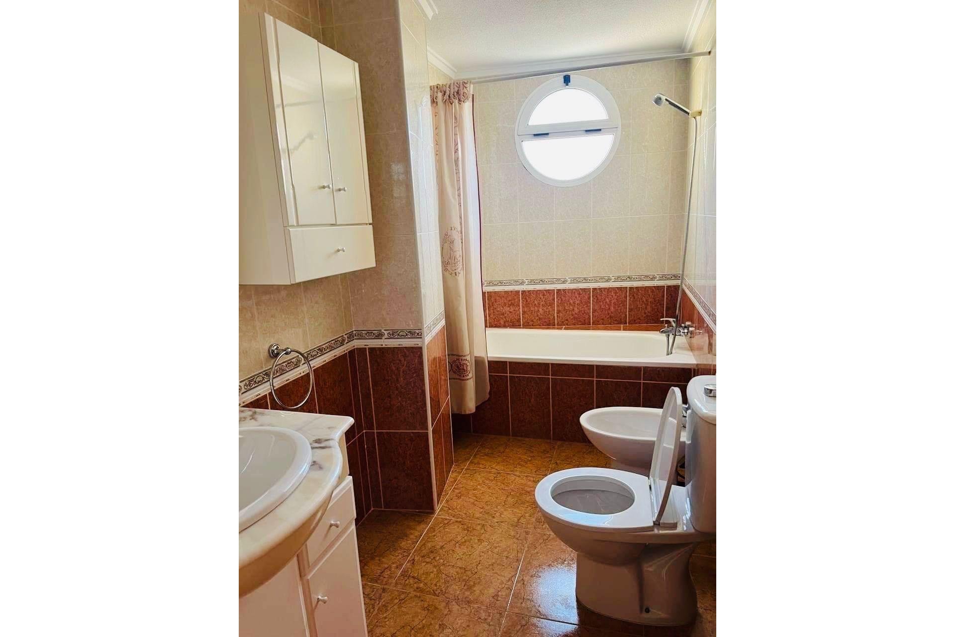 Segunda mano - Apartamento -
Torrevieja - El Molino