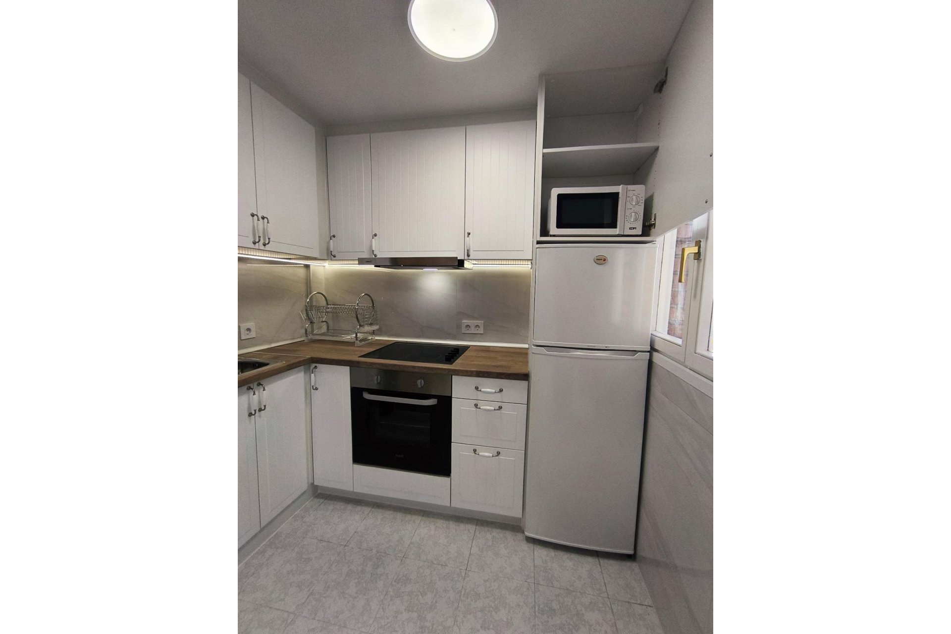 Segunda mano - Apartamento -
Torrevieja - El Molino