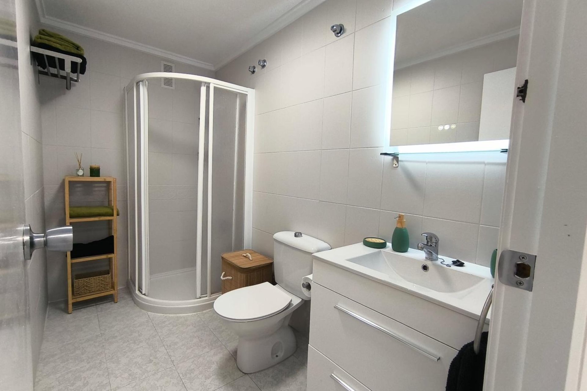 Segunda mano - Apartamento -
Torrevieja - El Molino