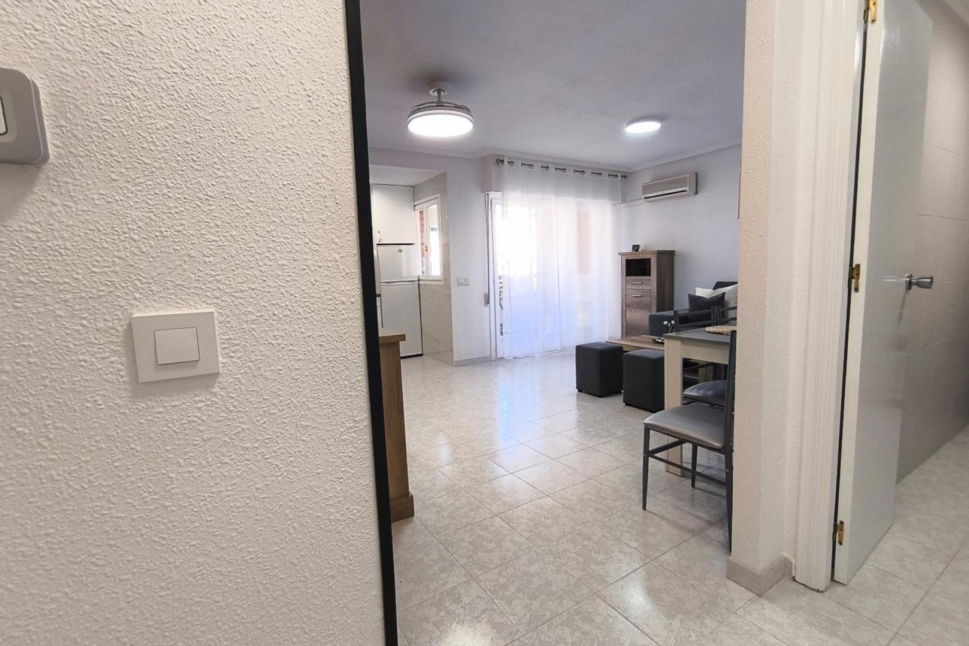 Segunda mano - Apartamento -
Torrevieja - El Molino