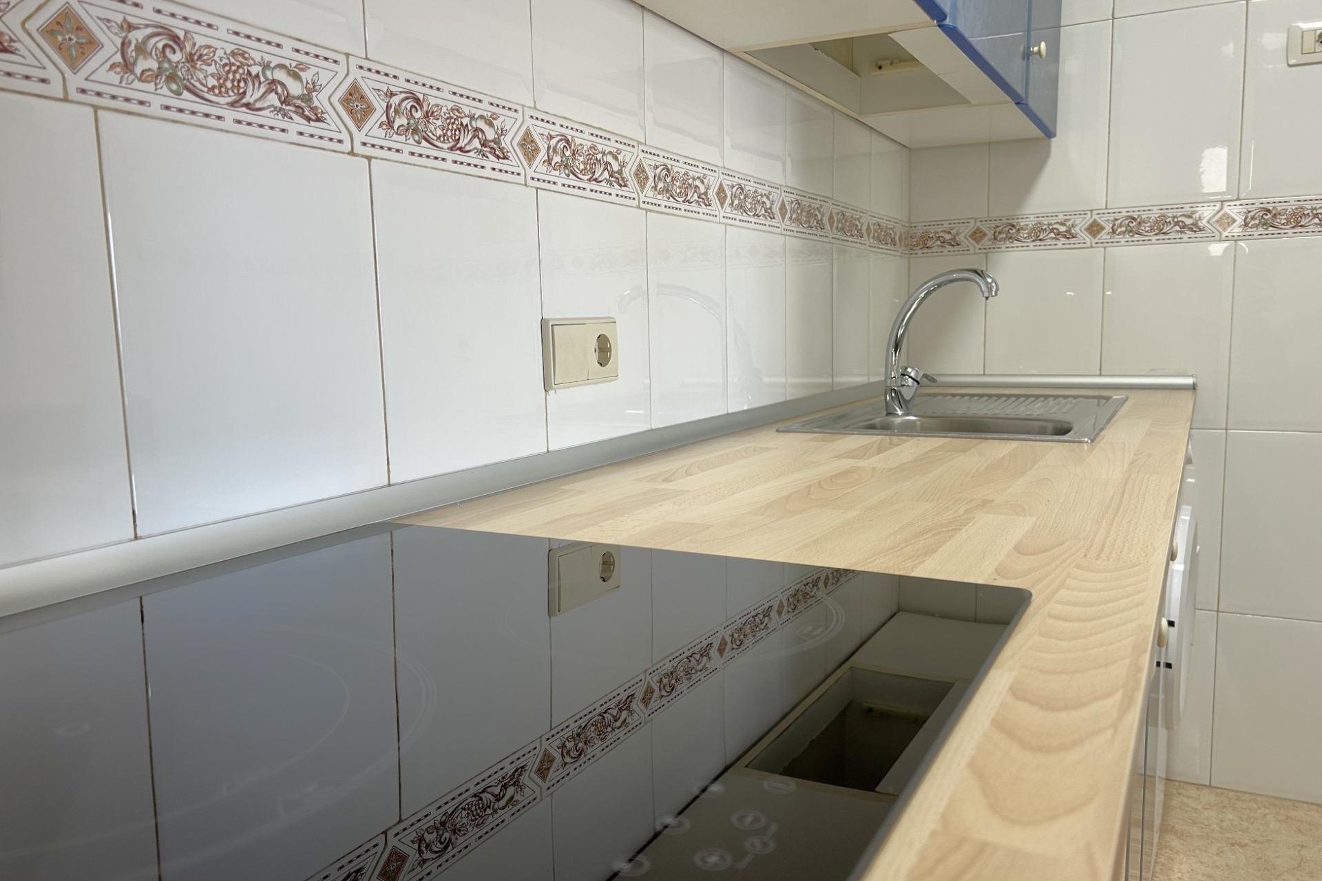 Segunda mano - Apartamento -
Torrevieja - El Molino