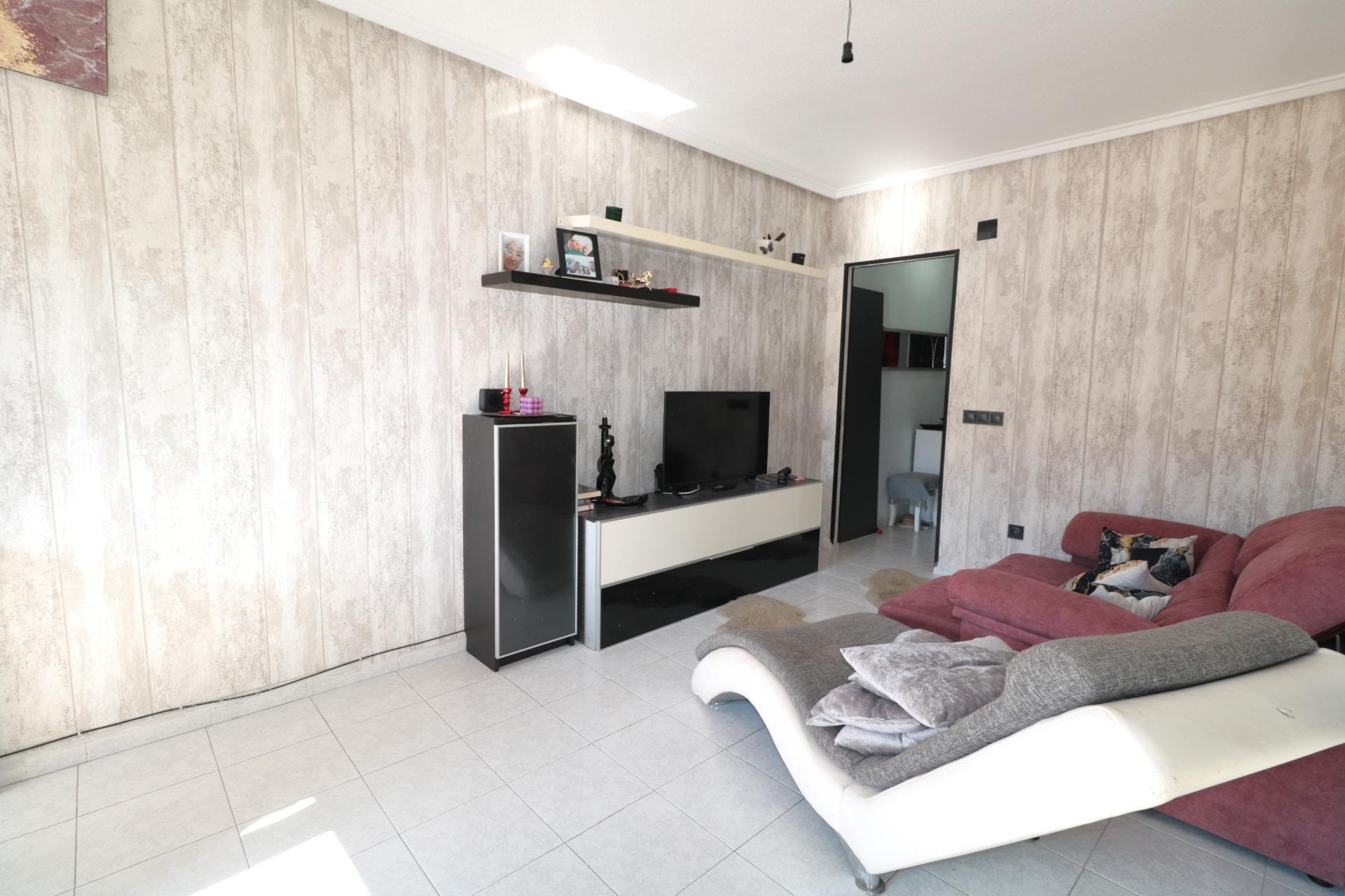 Segunda mano - Apartamento -
Torrevieja - El Molino