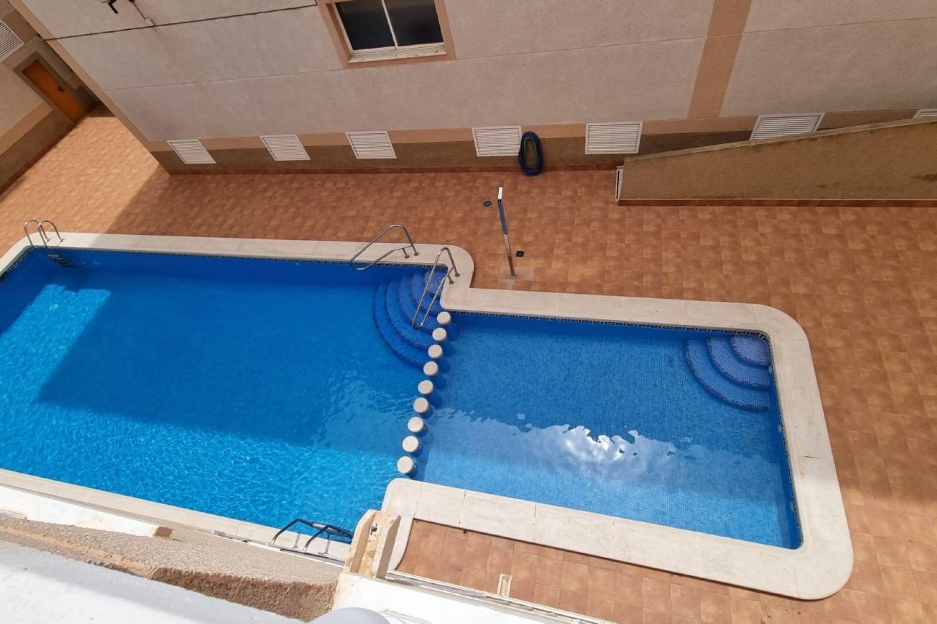 Segunda mano - Apartamento -
Torrevieja - El Molino