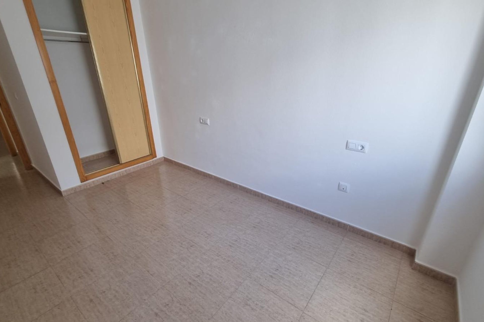 Segunda mano - Apartamento -
Torrevieja - El Molino