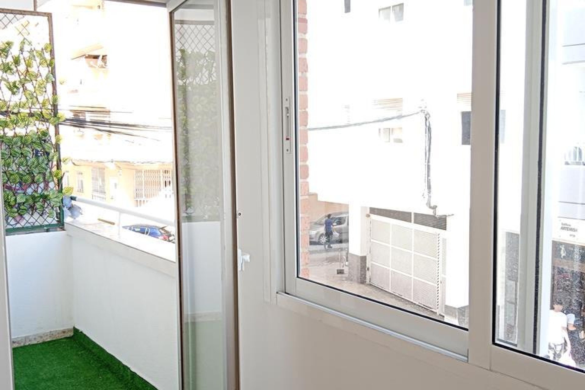 Segunda mano - Apartamento -
Torrevieja - El Molino