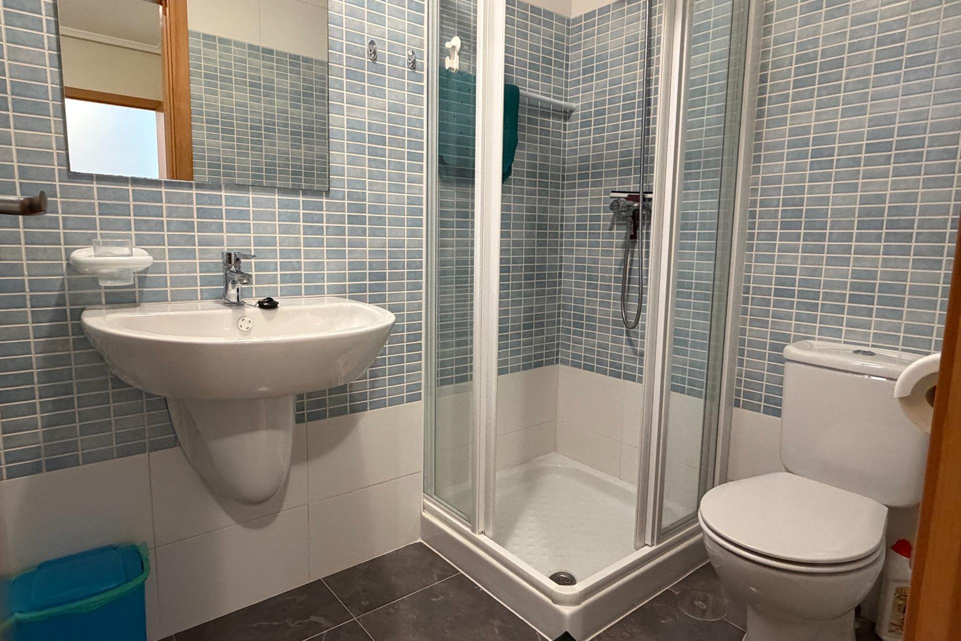 Segunda mano - Apartamento -
Torrevieja - El Molino