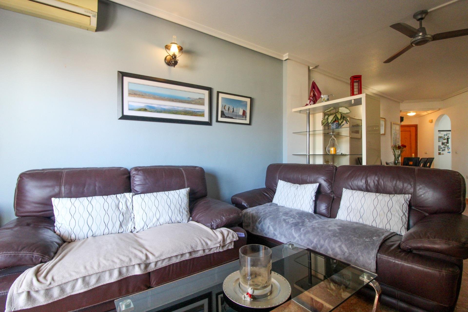 Segunda mano - Apartamento -
Torrevieja - El Molino