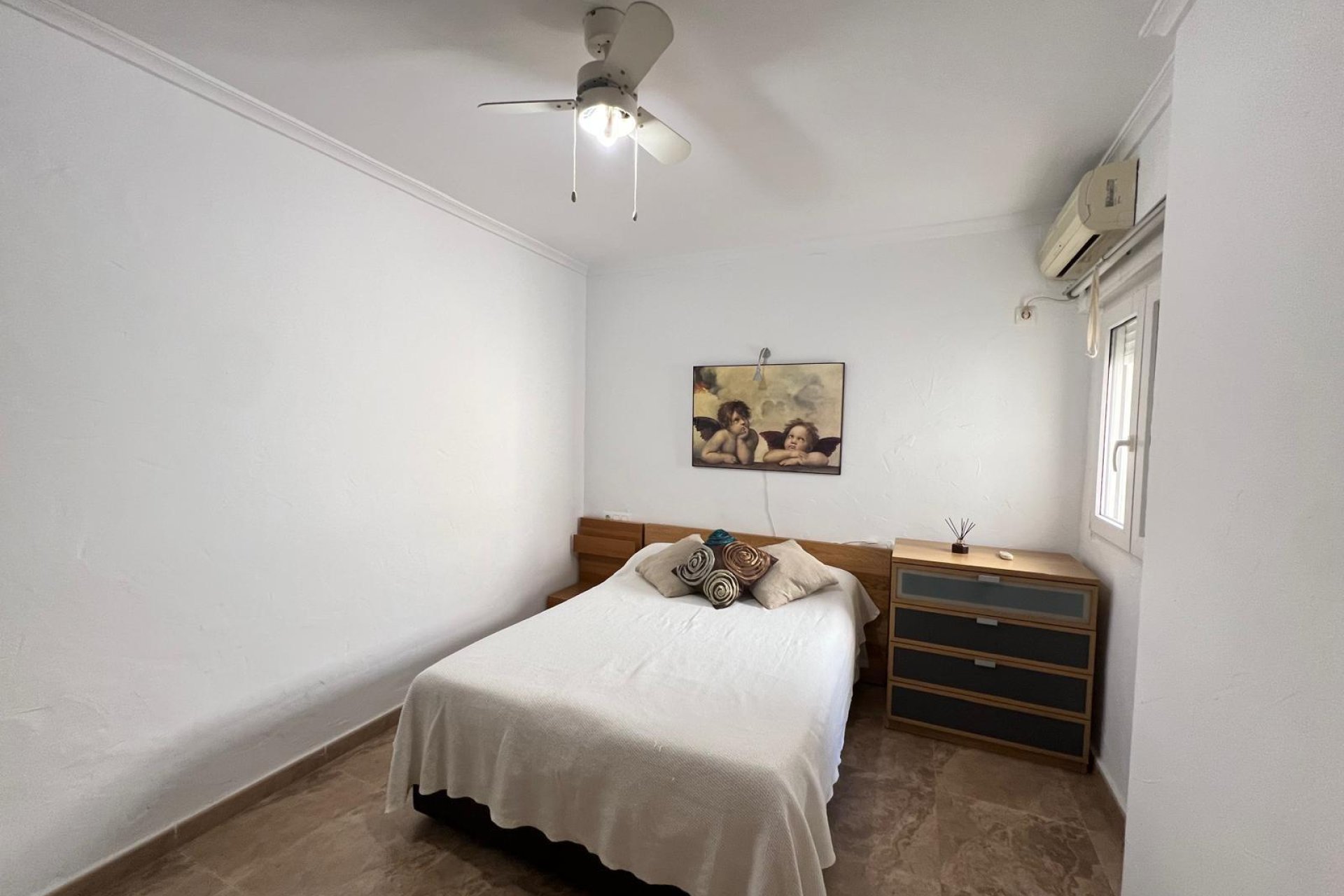 Segunda mano - Apartamento -
Torrevieja - Estacion De Autobuses