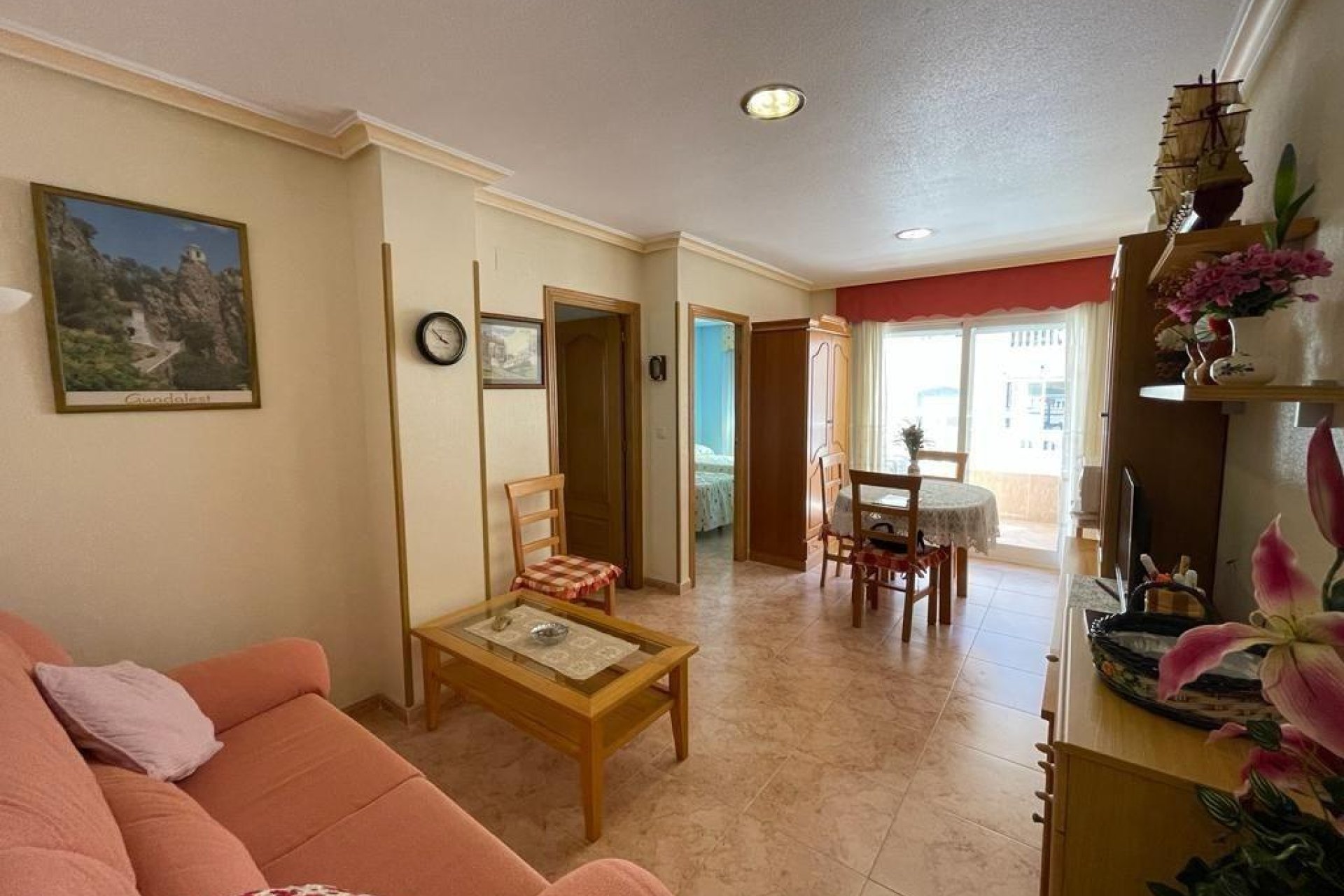 Segunda mano - Apartamento -
Torrevieja - Estacion De Autobuses