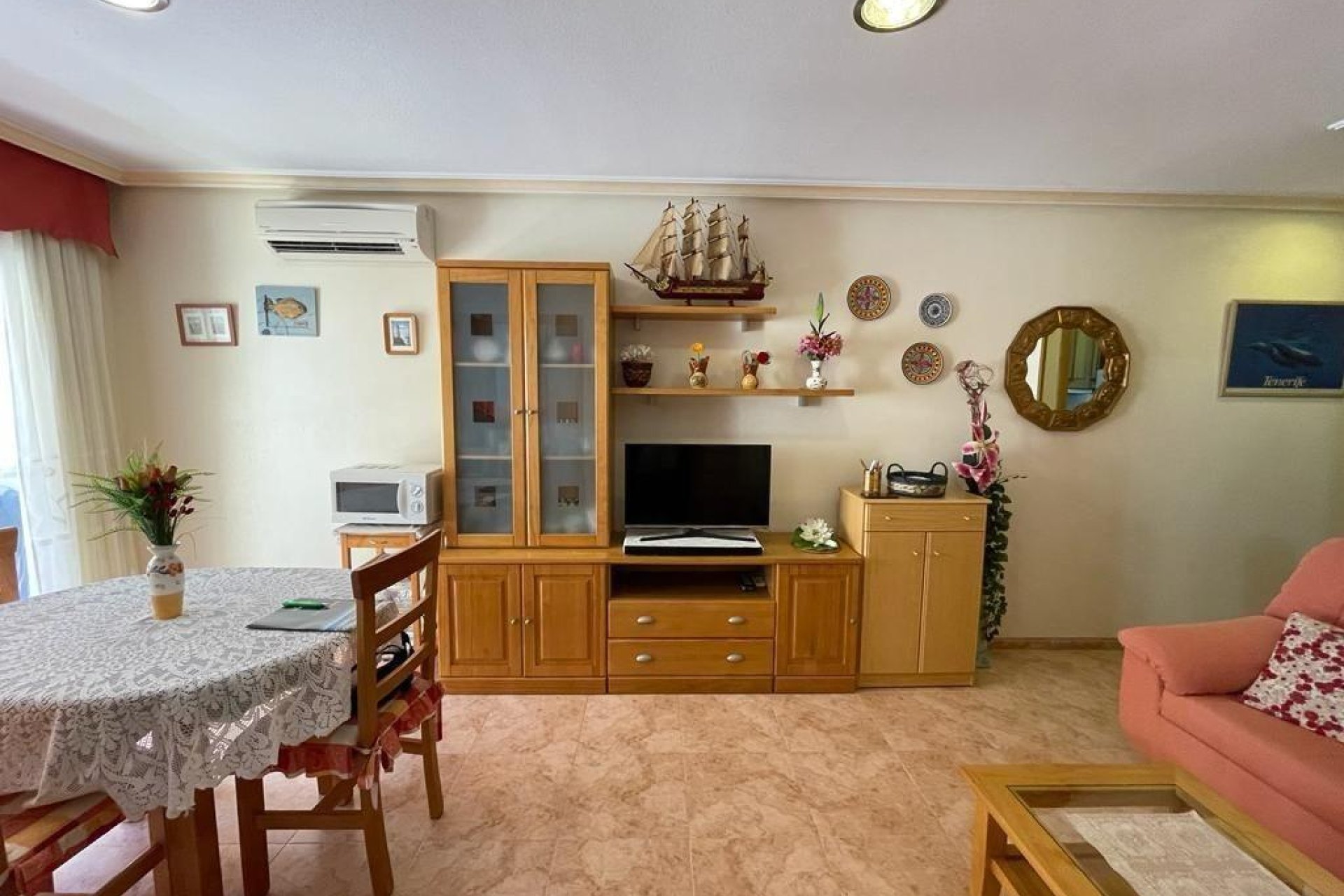 Segunda mano - Apartamento -
Torrevieja - Estacion De Autobuses