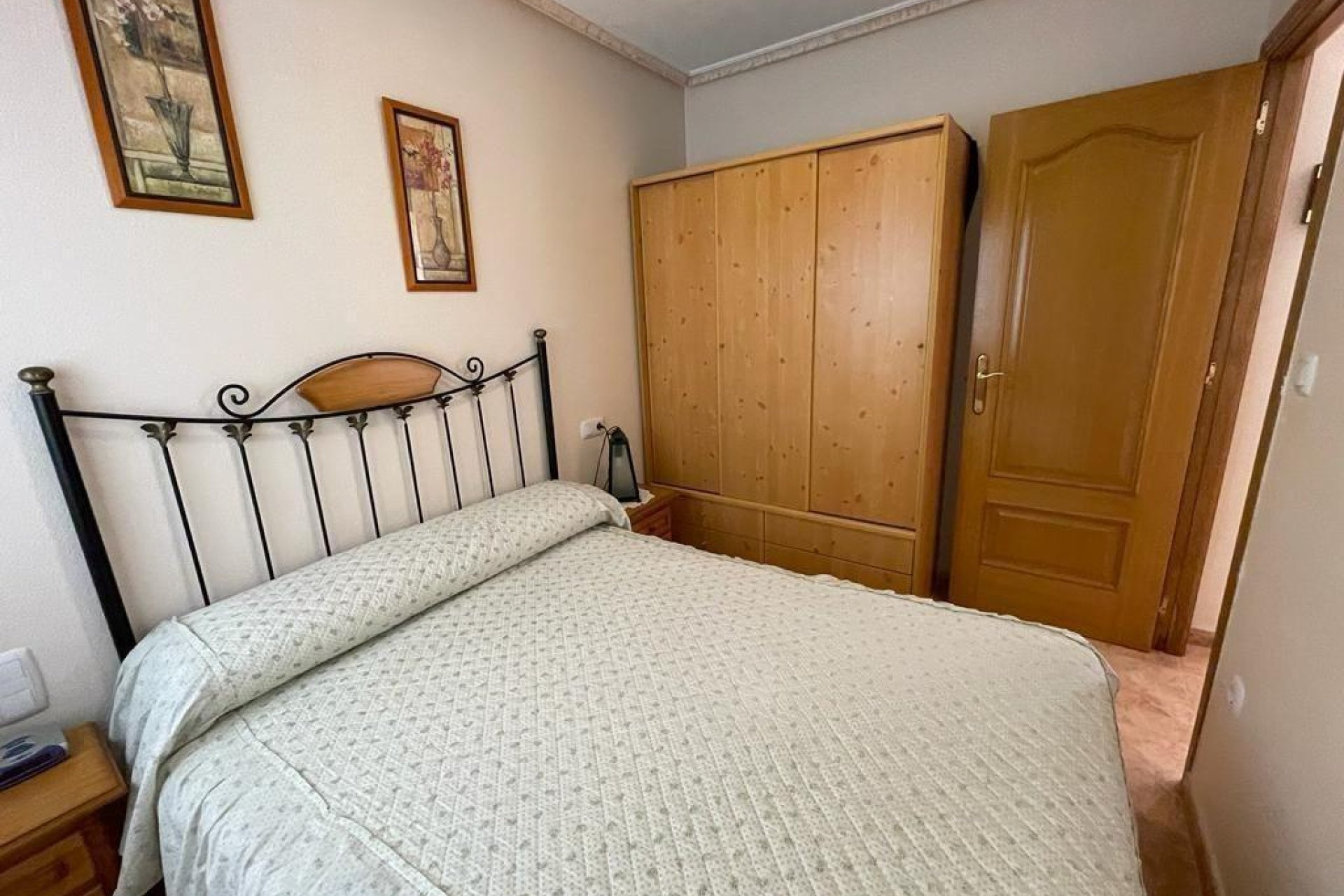 Segunda mano - Apartamento -
Torrevieja - Estacion De Autobuses