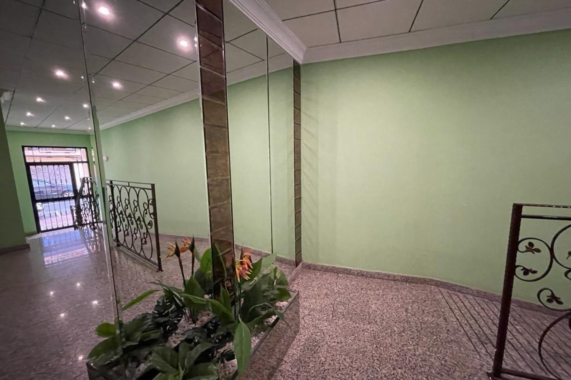 Segunda mano - Apartamento -
Torrevieja - Estacion De Autobuses