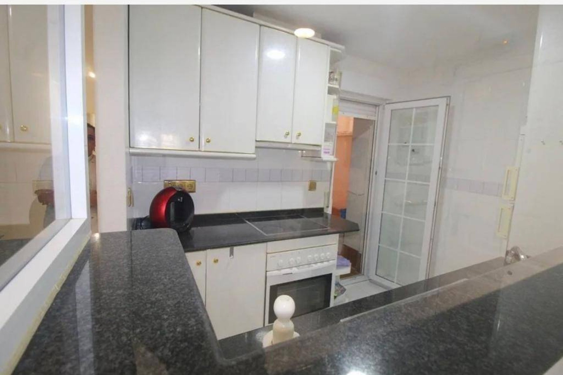 Segunda mano - Apartamento -
Torrevieja - Estacion De Autobuses