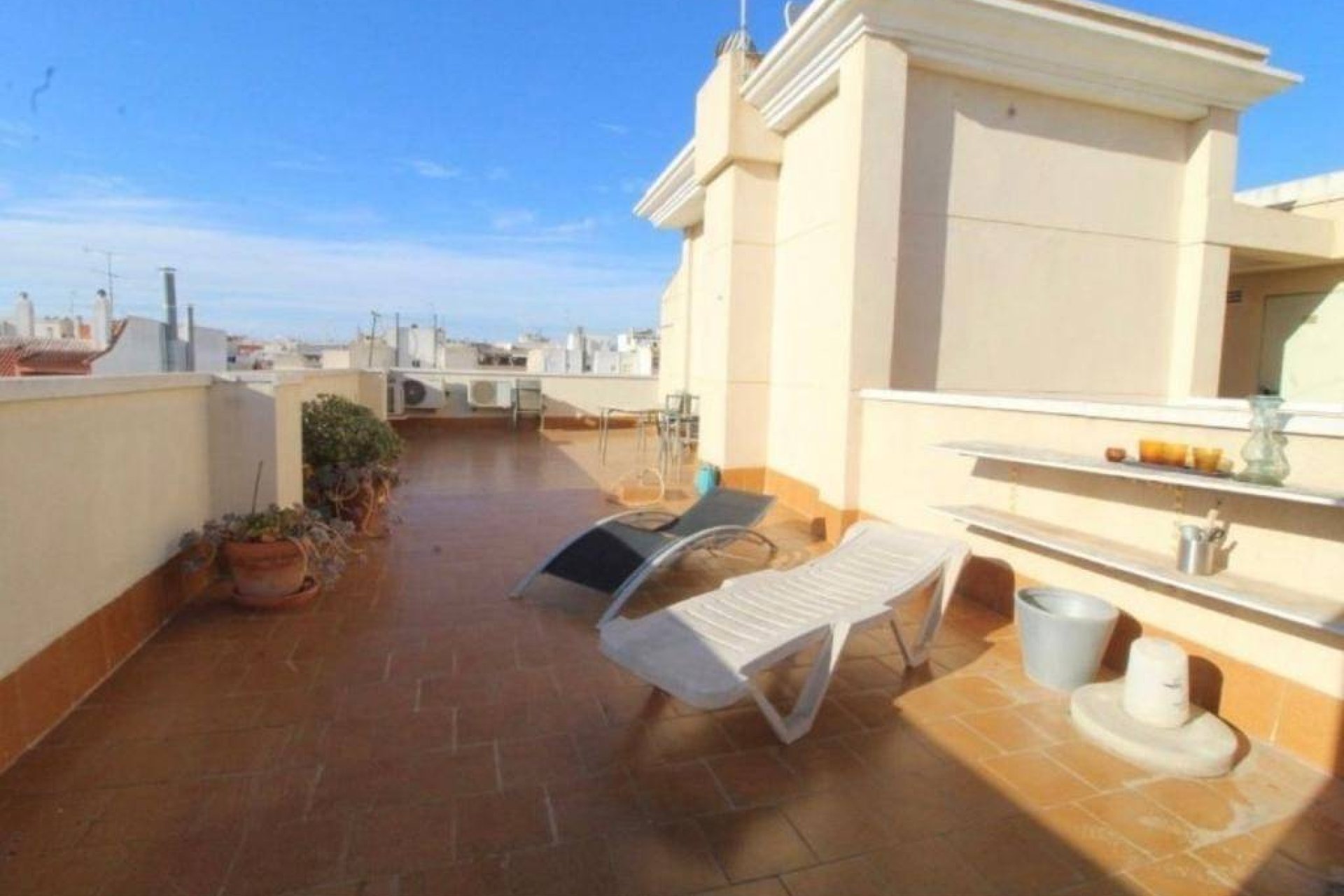 Segunda mano - Apartamento -
Torrevieja - Estacion De Autobuses