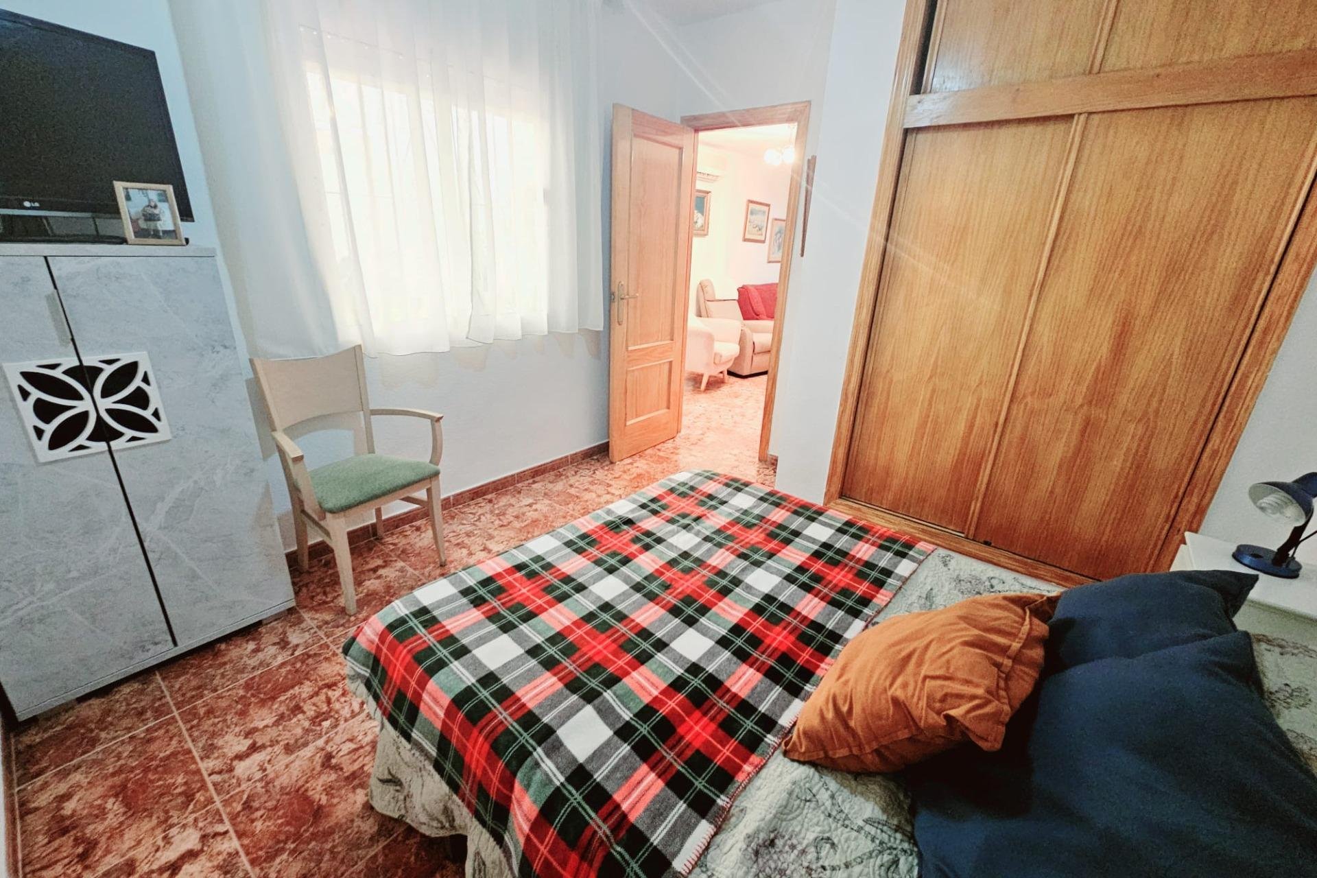 Segunda mano - Apartamento -
Torrevieja - Estacion De Autobuses