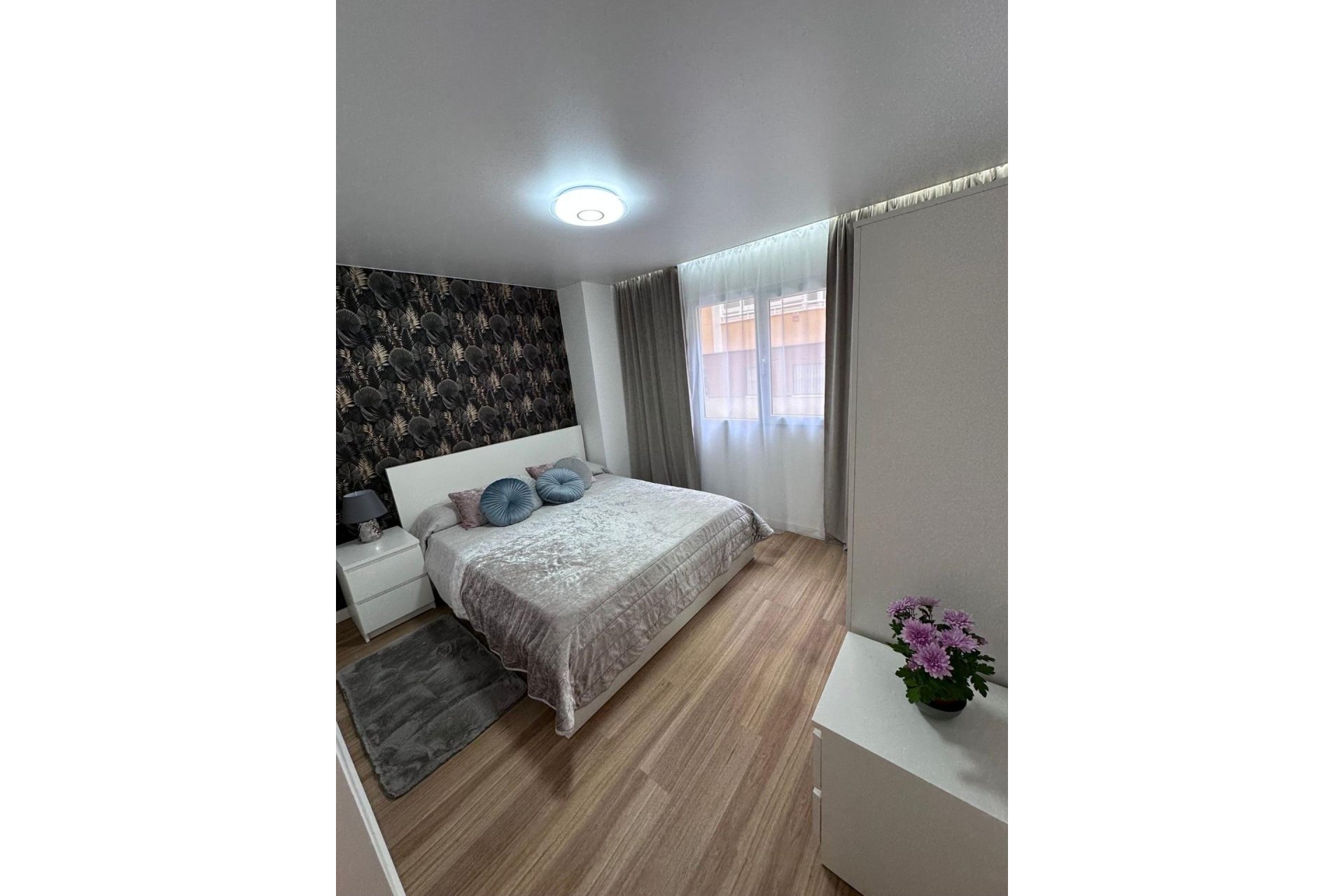 Segunda mano - Apartamento -
Torrevieja - Estacion De Autobuses