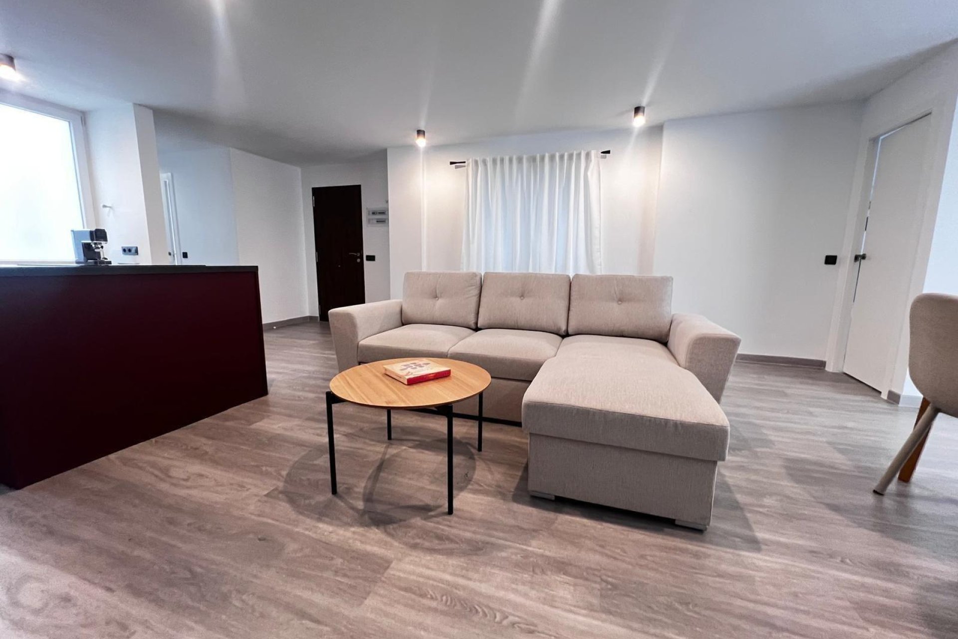 Segunda mano - Apartamento -
Torrevieja - Estacion De Autobuses