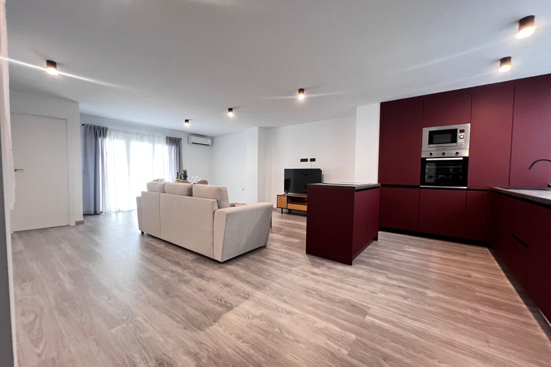 Segunda mano - Apartamento -
Torrevieja - Estacion De Autobuses