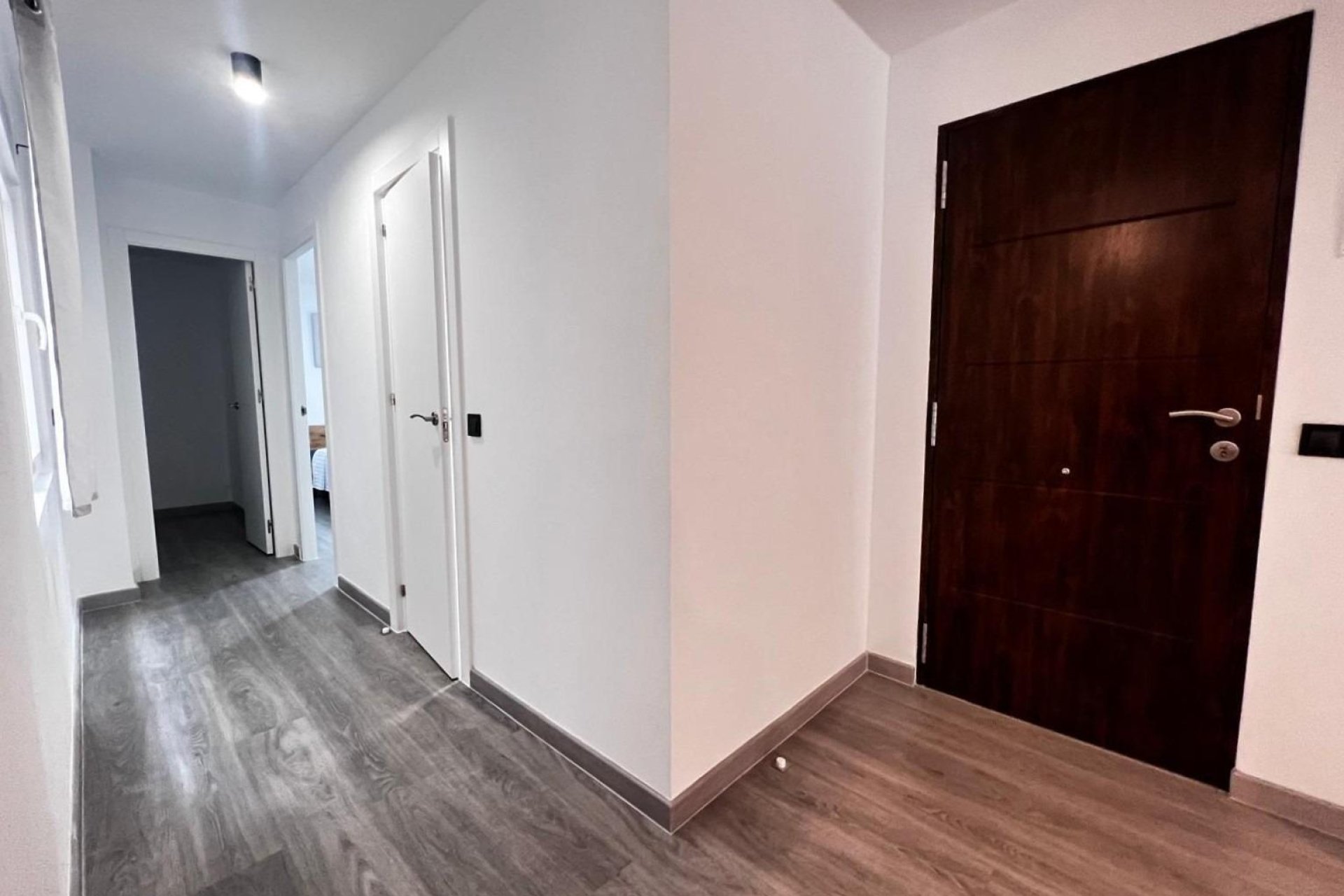 Segunda mano - Apartamento -
Torrevieja - Estacion De Autobuses
