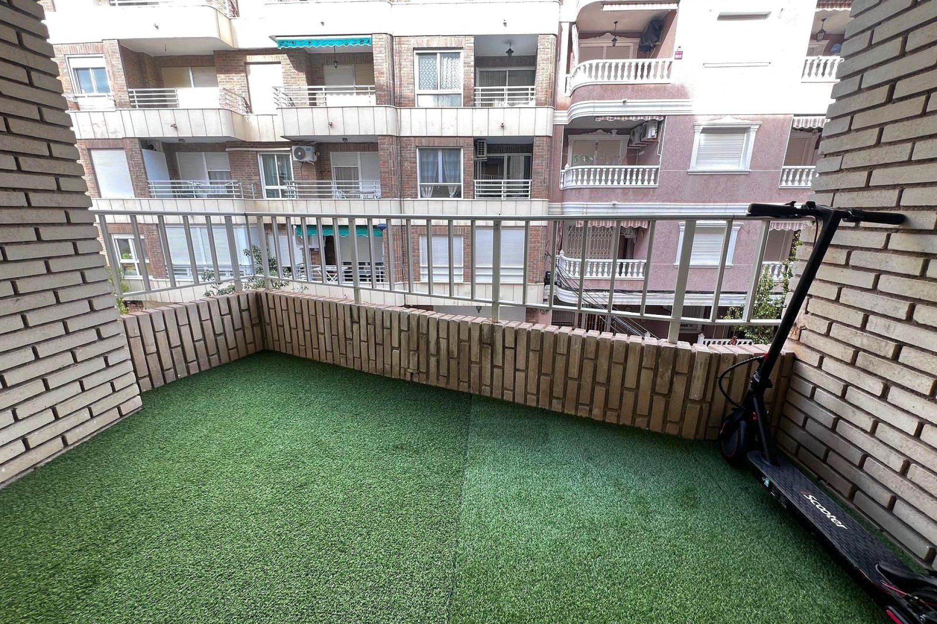 Segunda mano - Apartamento -
Torrevieja - Estacion De Autobuses