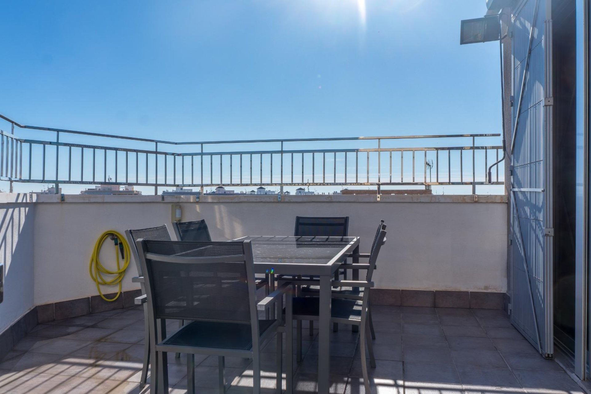 Segunda mano - Apartamento -
Torrevieja - Estacion De Autobuses
