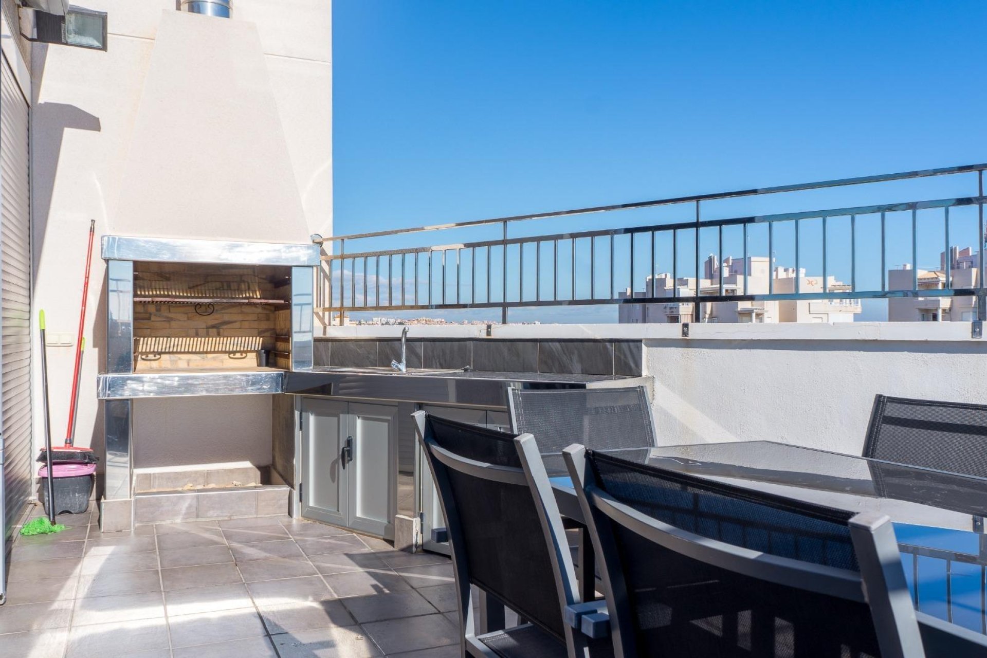 Segunda mano - Apartamento -
Torrevieja - Estacion De Autobuses