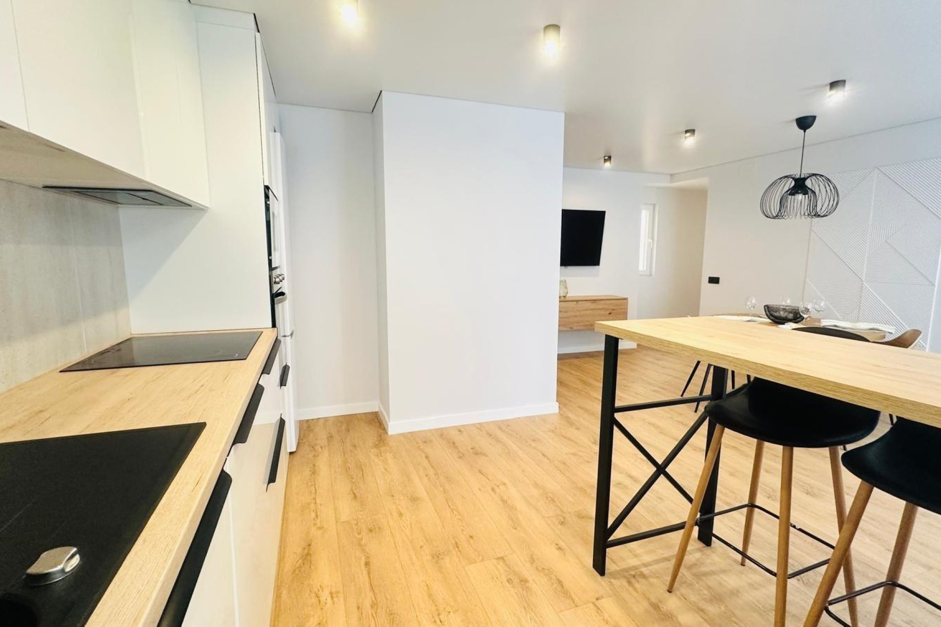 Segunda mano - Apartamento -
Torrevieja - Estacion De Autobuses