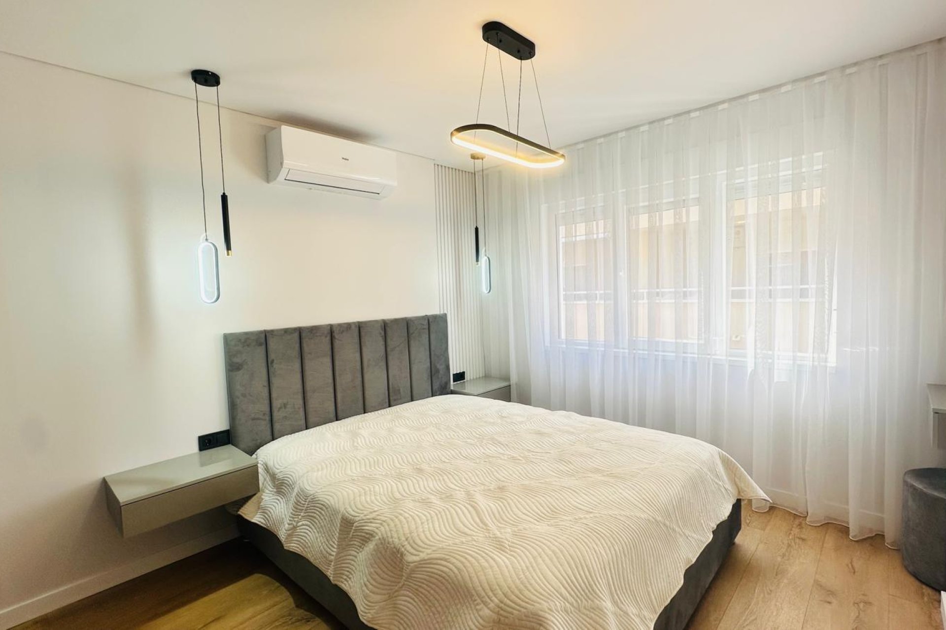Segunda mano - Apartamento -
Torrevieja - Estacion De Autobuses
