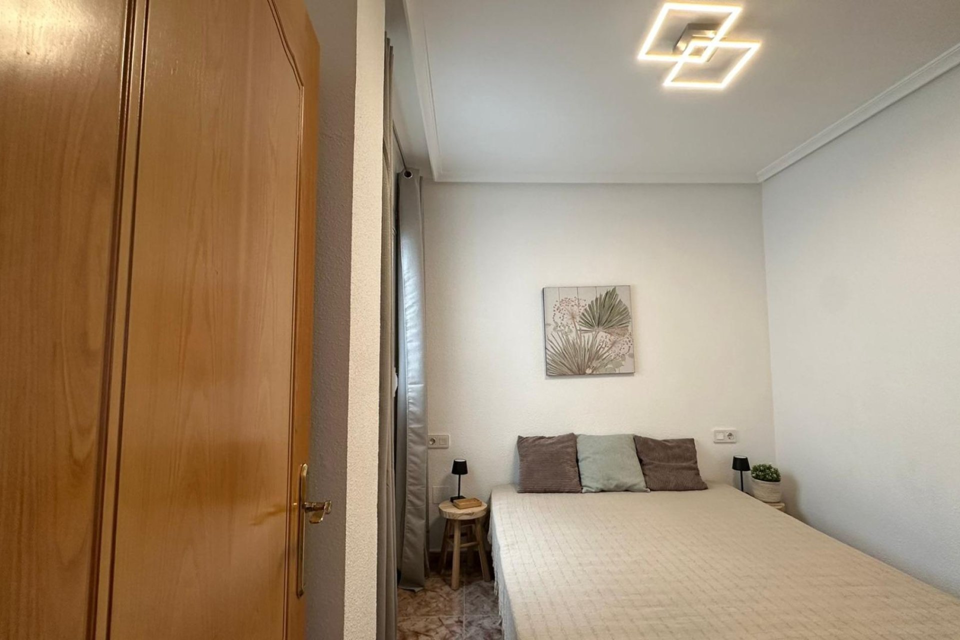 Segunda mano - Apartamento -
Torrevieja - Estacion De Autobuses