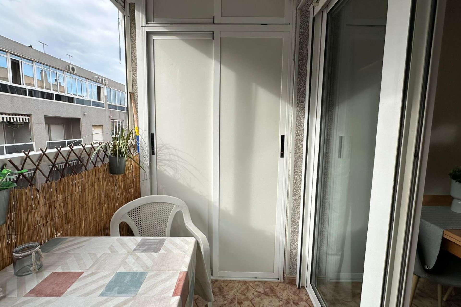 Segunda mano - Apartamento -
Torrevieja - Estacion De Autobuses