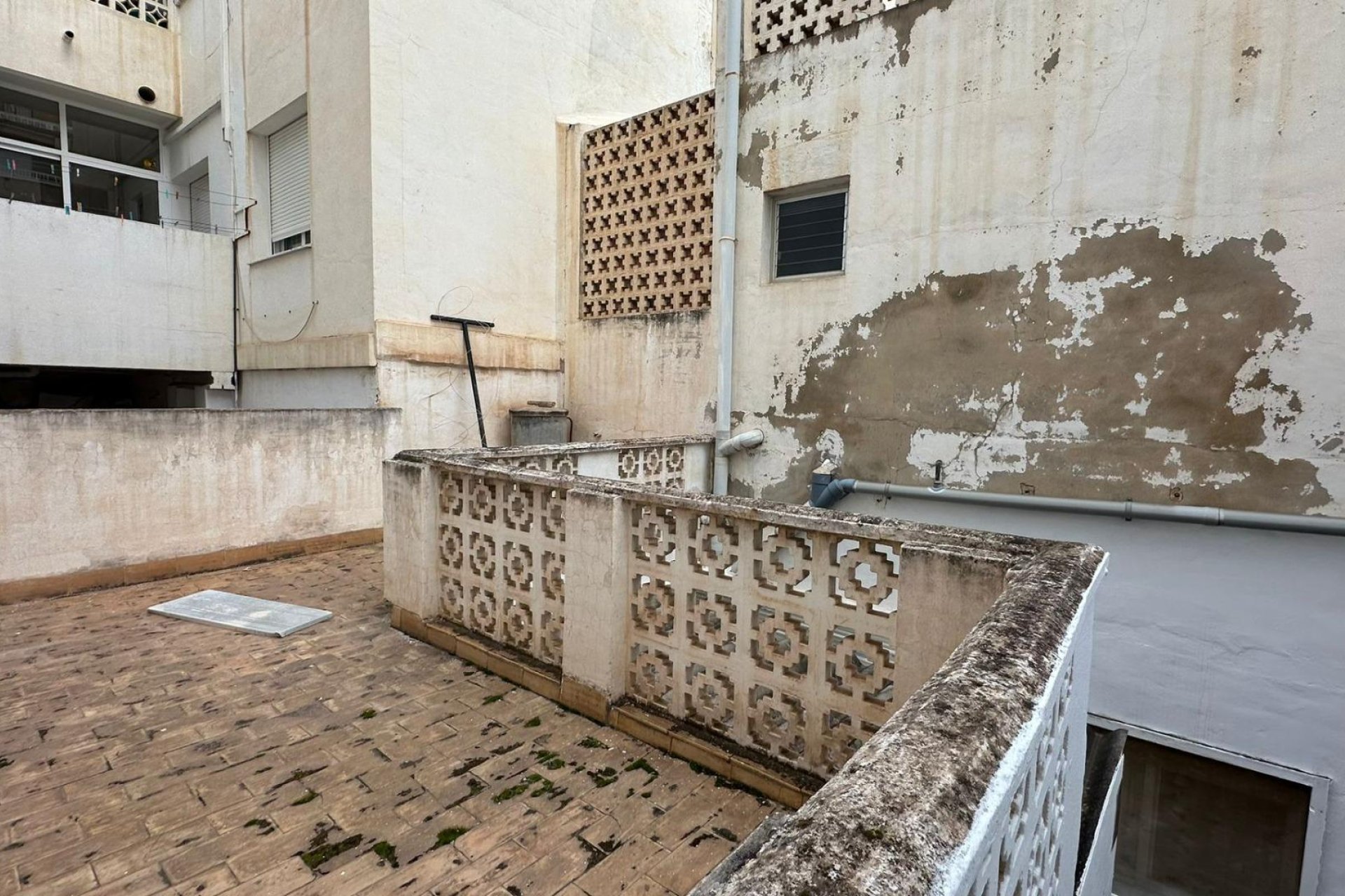 Segunda mano - Apartamento -
Torrevieja - Estacion De Autobuses