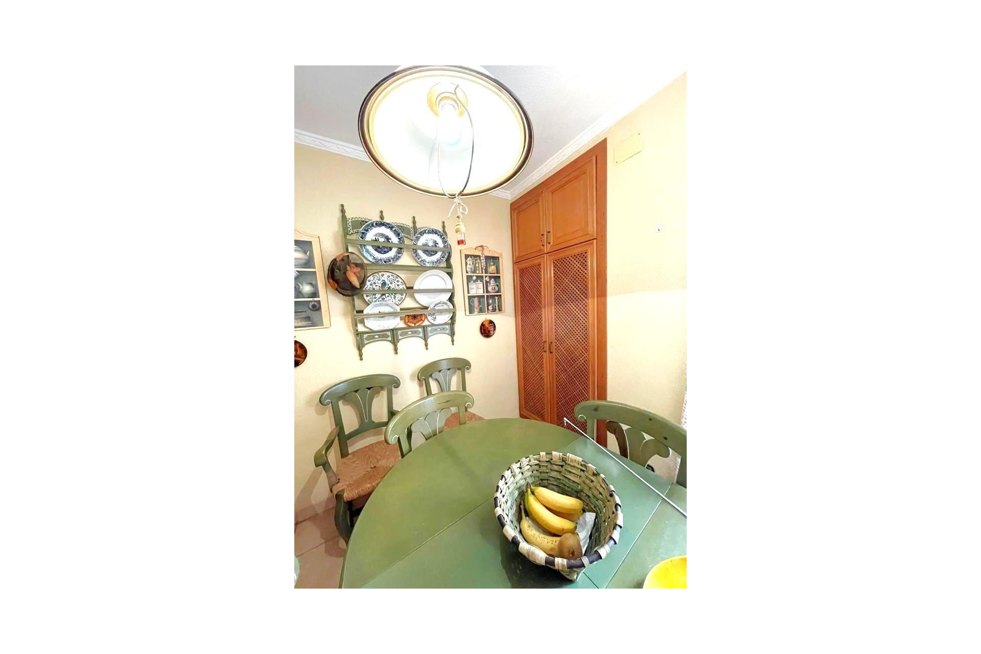 Segunda mano - Apartamento -
Torrevieja - Estacion De Autobuses