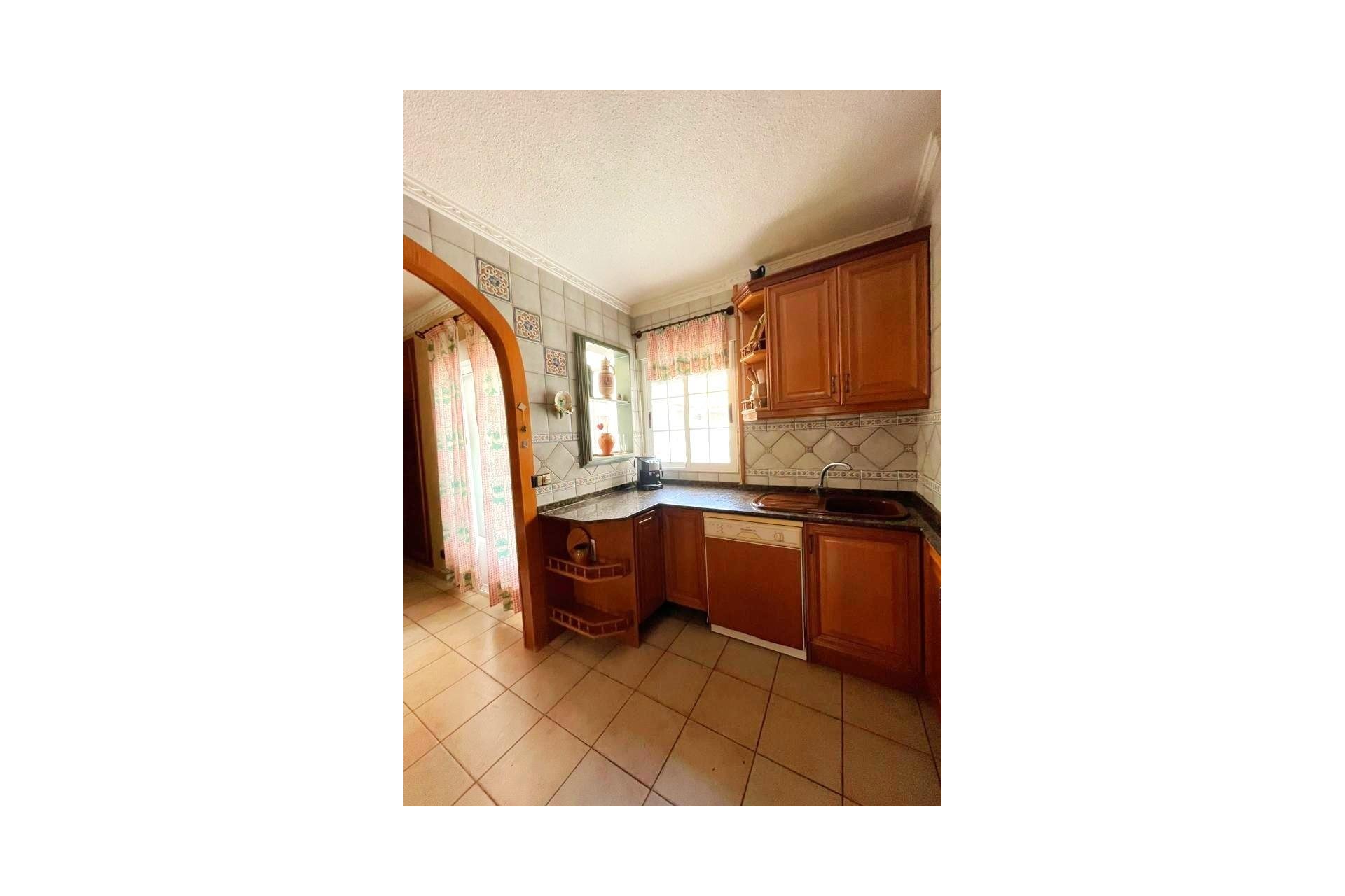 Segunda mano - Apartamento -
Torrevieja - Estacion De Autobuses