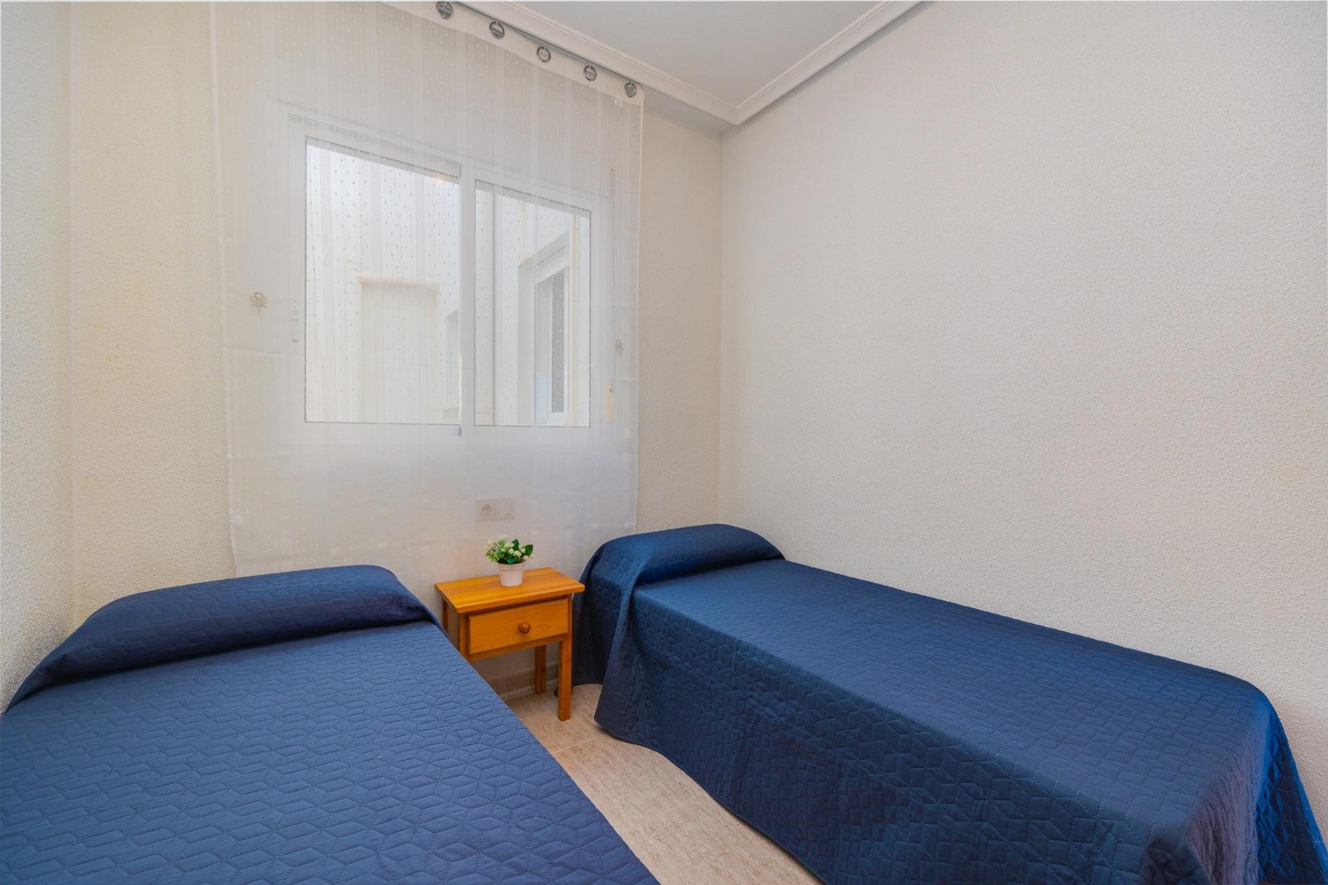 Segunda mano - Apartamento -
Torrevieja - Estacion De Autobuses