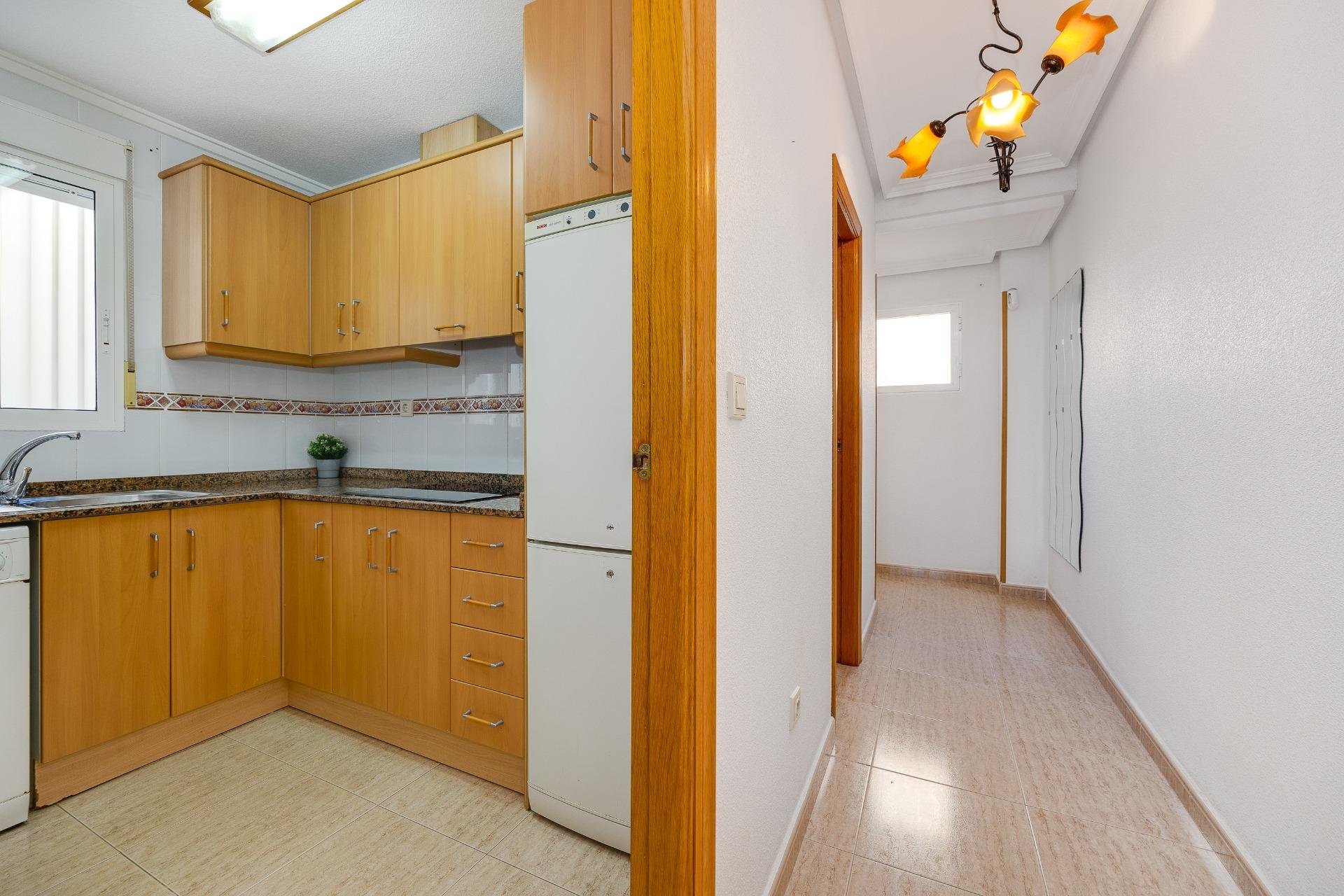 Segunda mano - Apartamento -
Torrevieja - Estacion De Autobuses