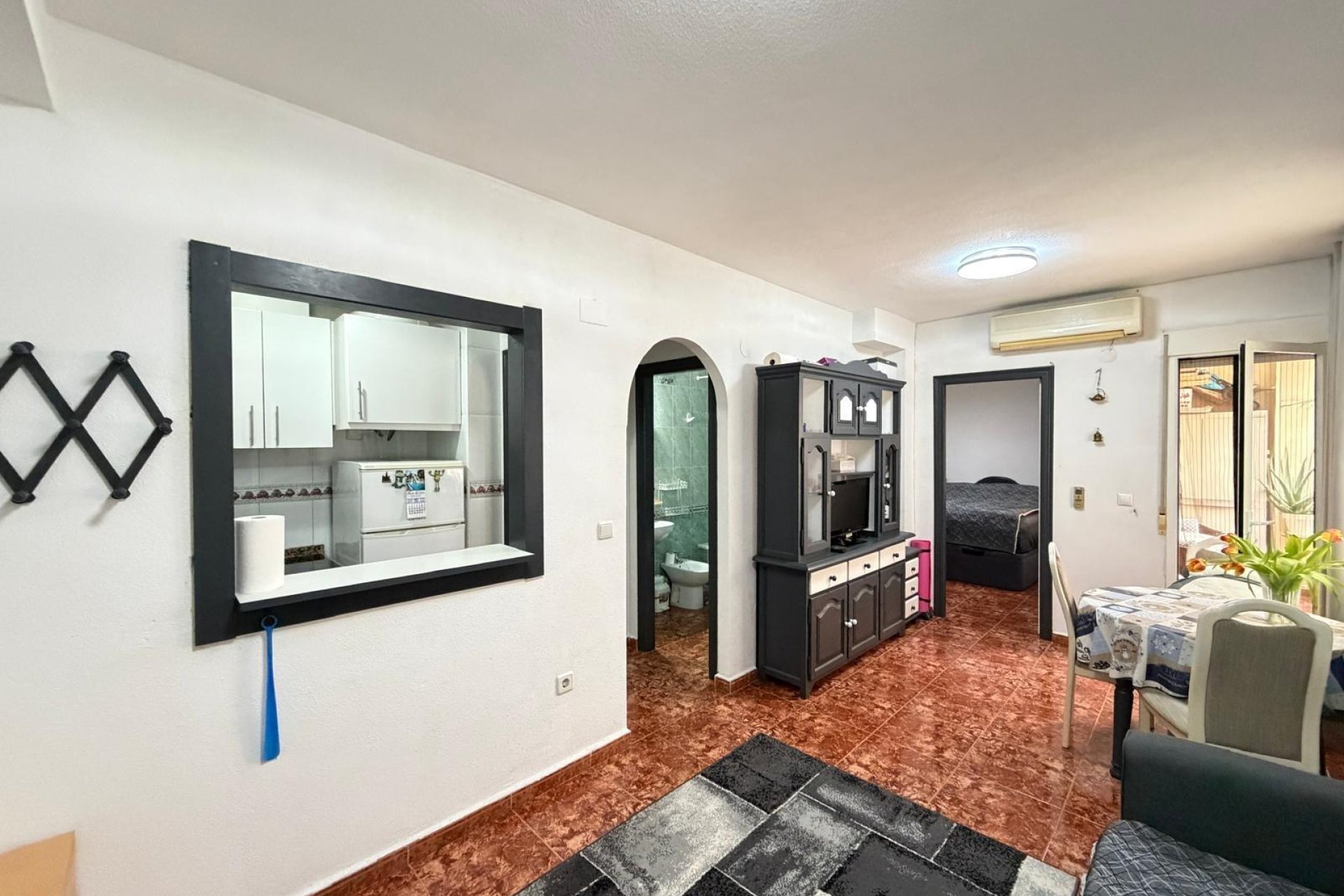 Segunda mano - Apartamento -
Torrevieja - Estacion De Autobuses