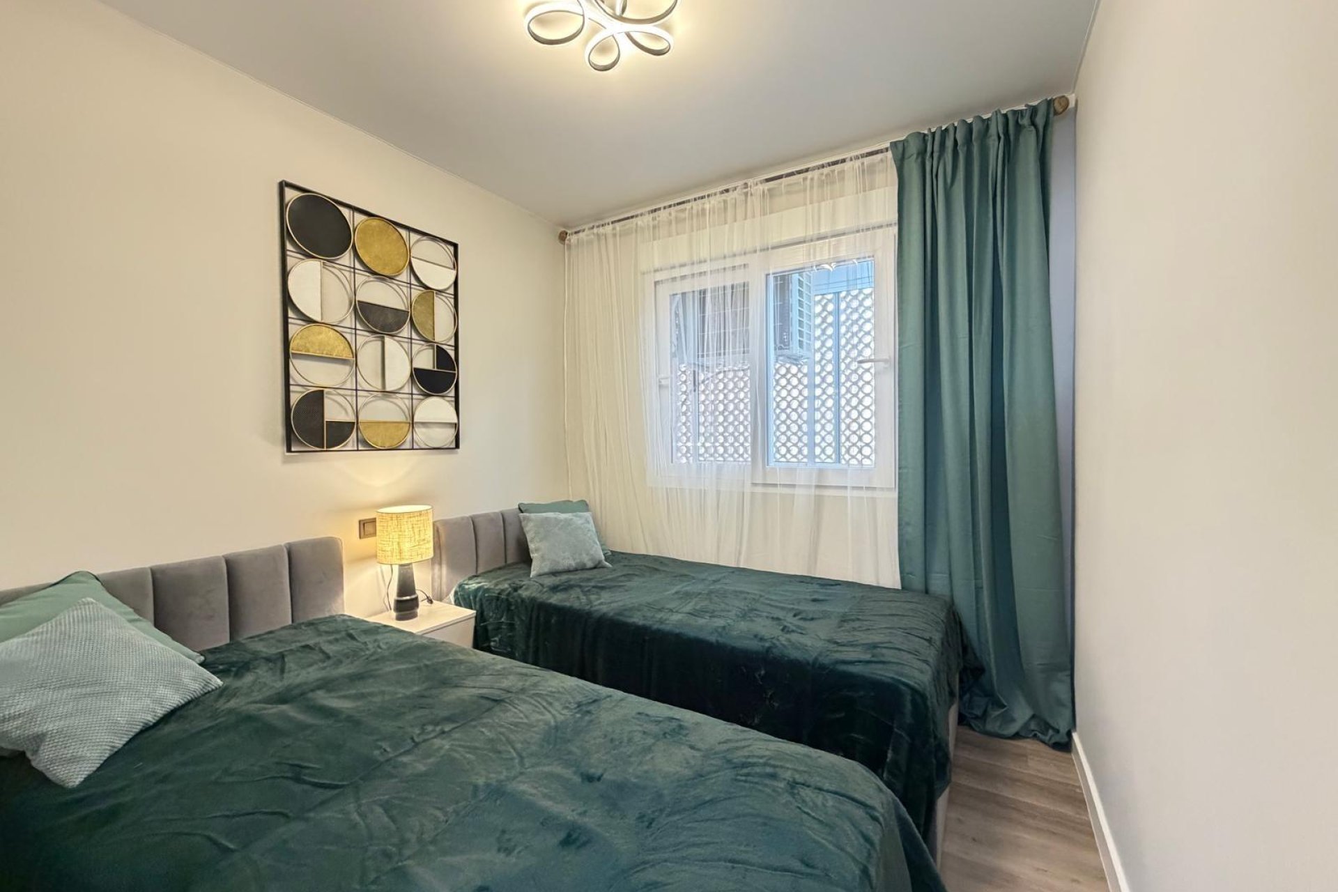 Segunda mano - Apartamento -
Torrevieja - Estacion De Autobuses